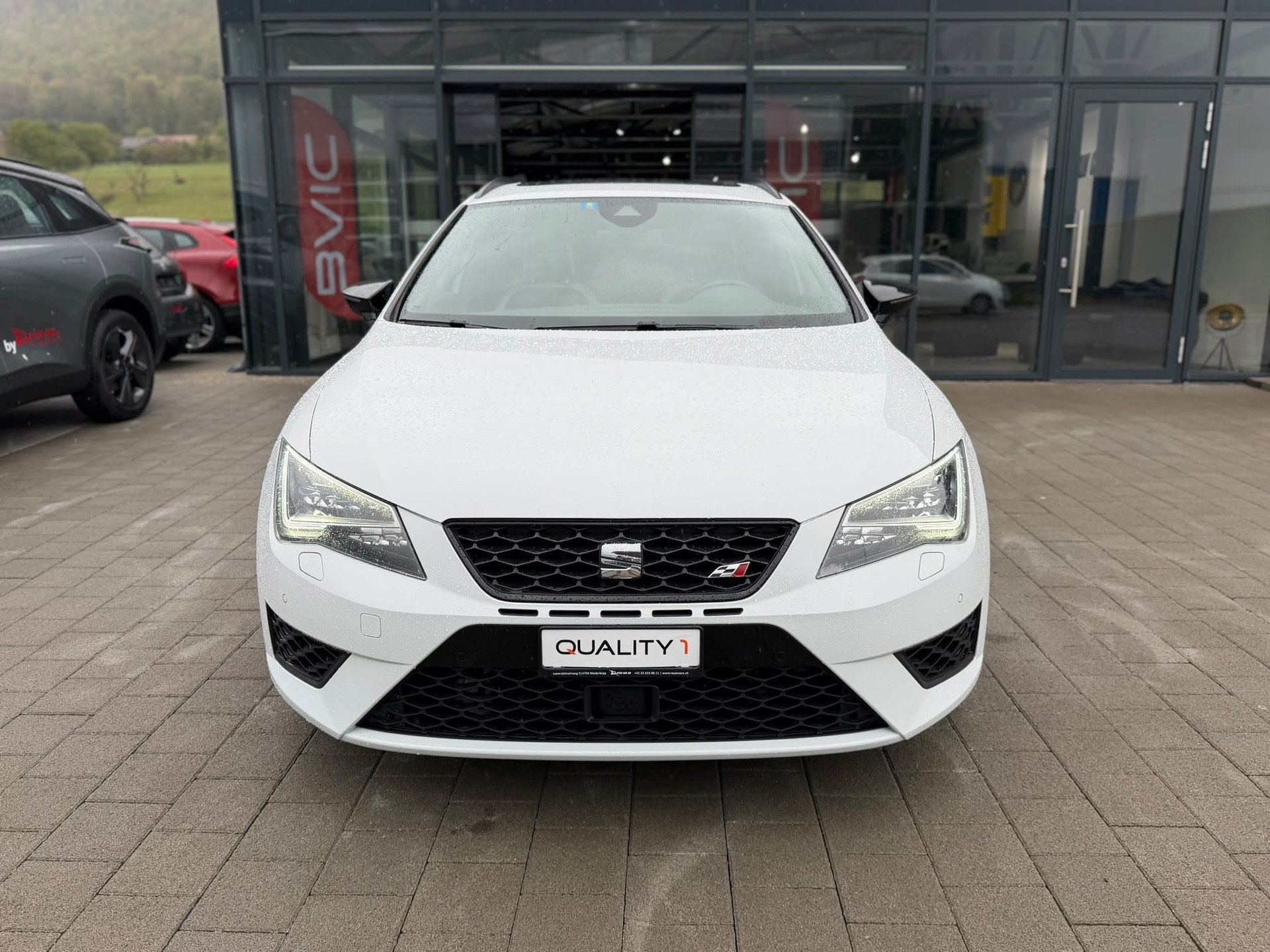 SEAT Leon ST 2.0 TSI Cupra 290 DSG-image-2