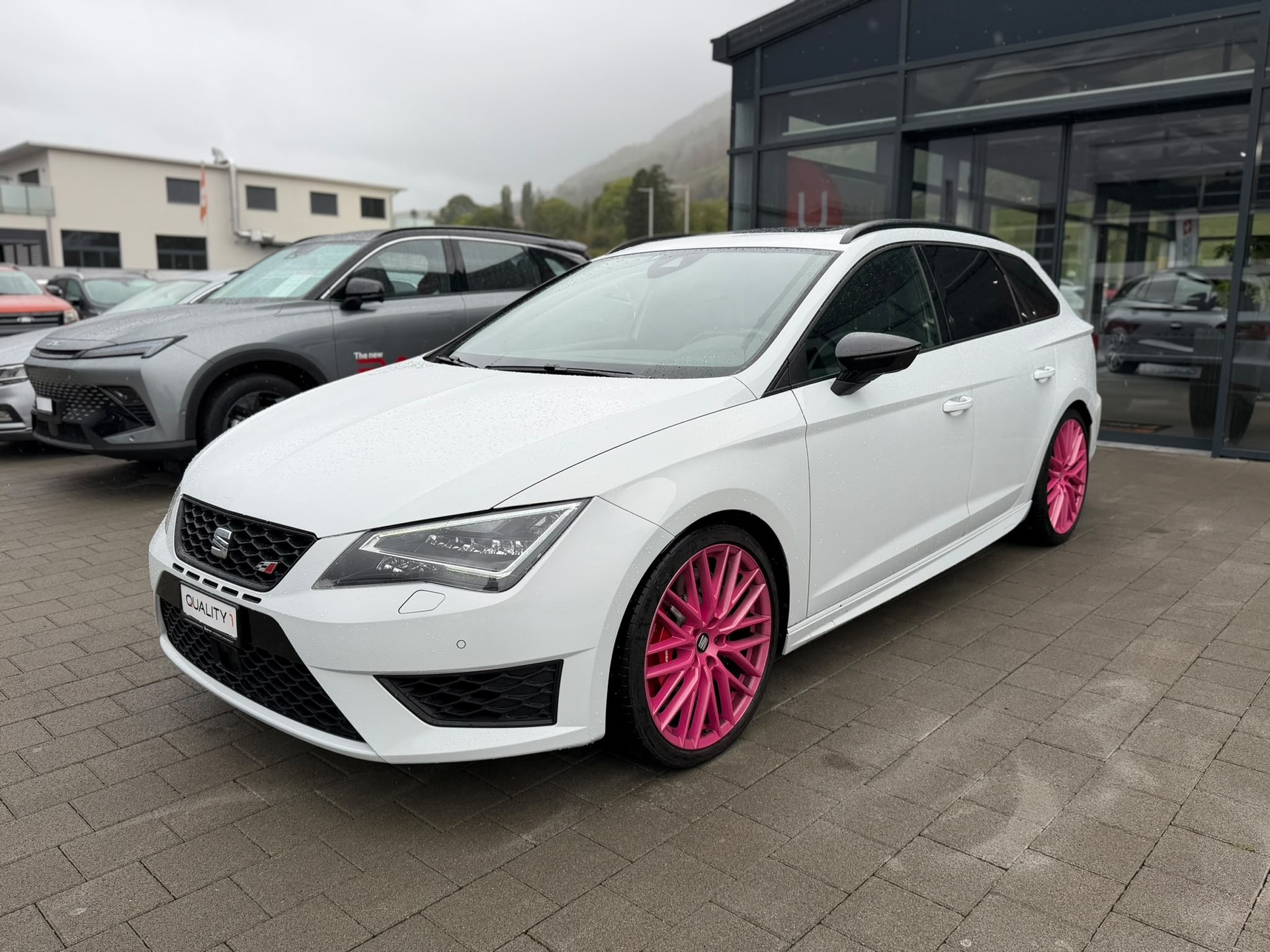 SEAT Leon ST 2.0 TSI Cupra 290 DSG-image-3