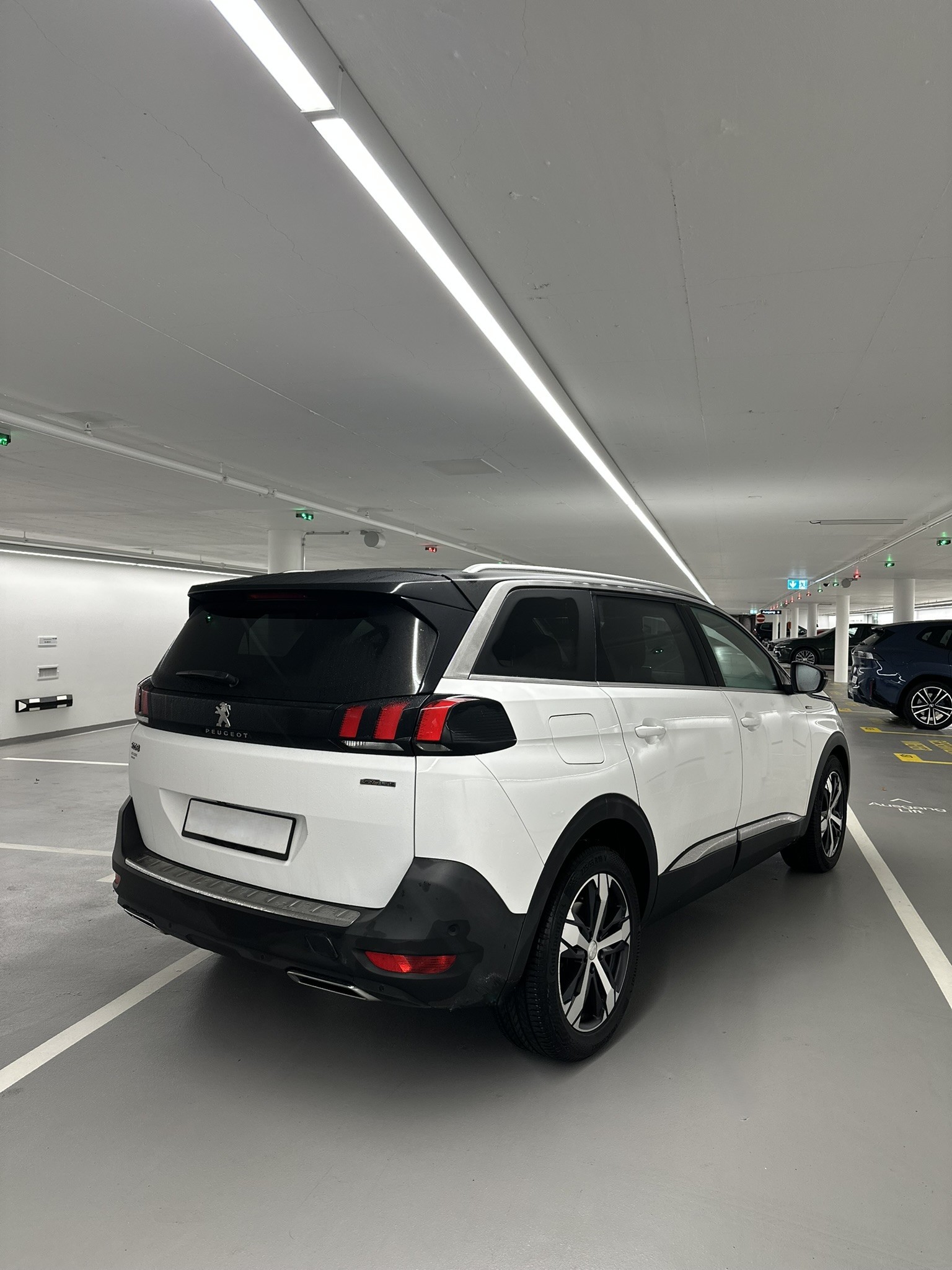 PEUGEOT 5008 1.6 THP GT Line EAT-image-3