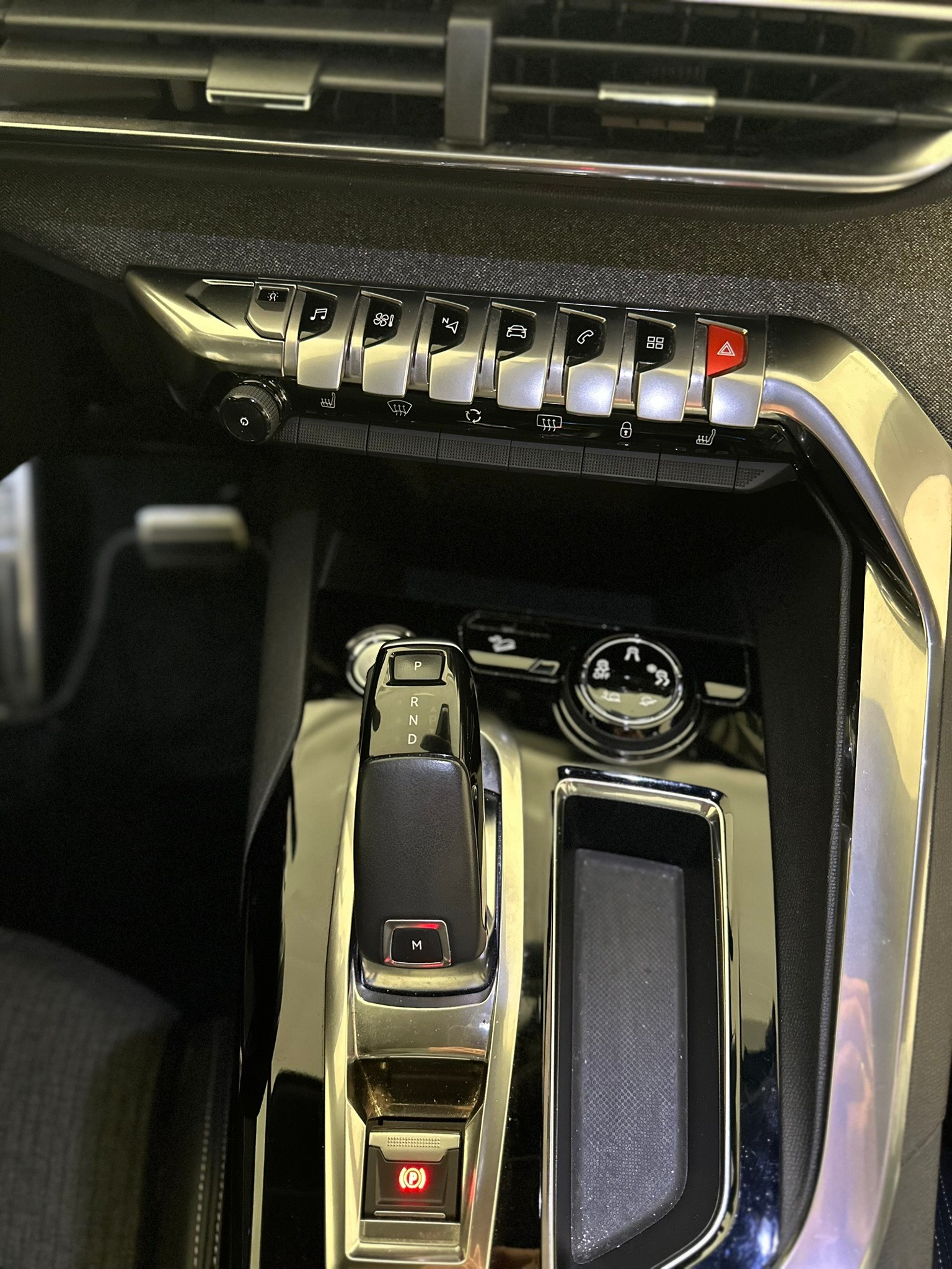 PEUGEOT 5008 1.6 THP GT Line EAT-image-10