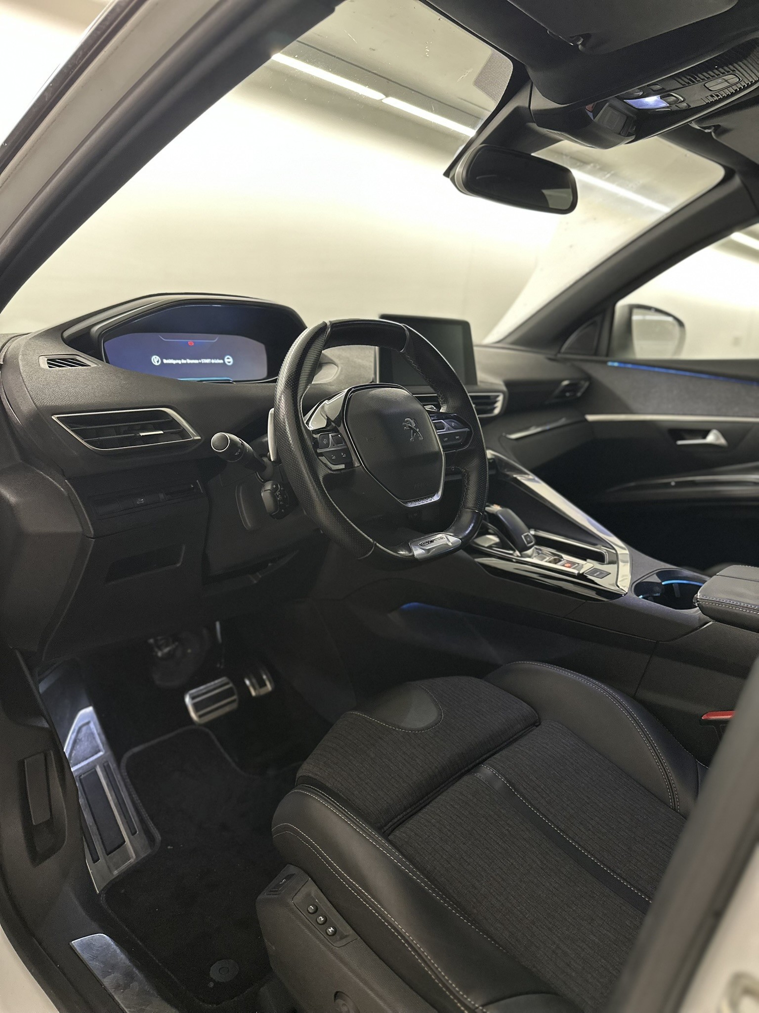 PEUGEOT 5008 1.6 THP GT Line EAT-image-4