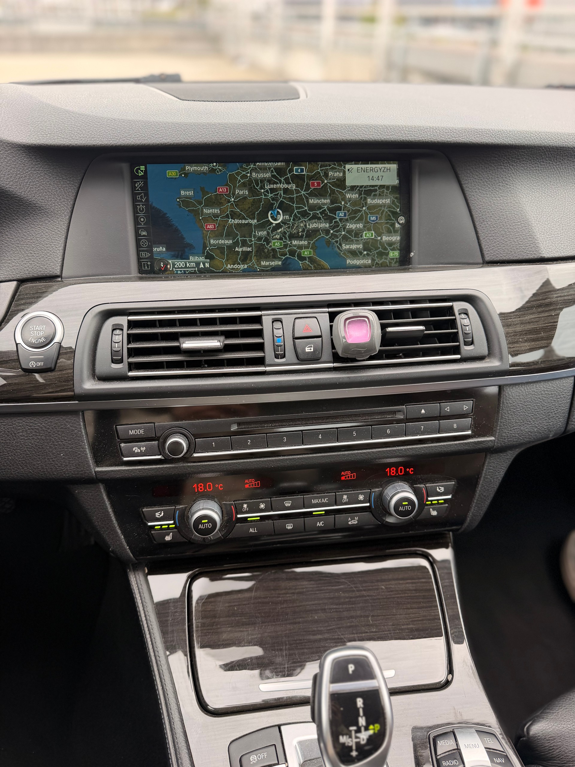BMW 530d xDrive Steptronic-image-12