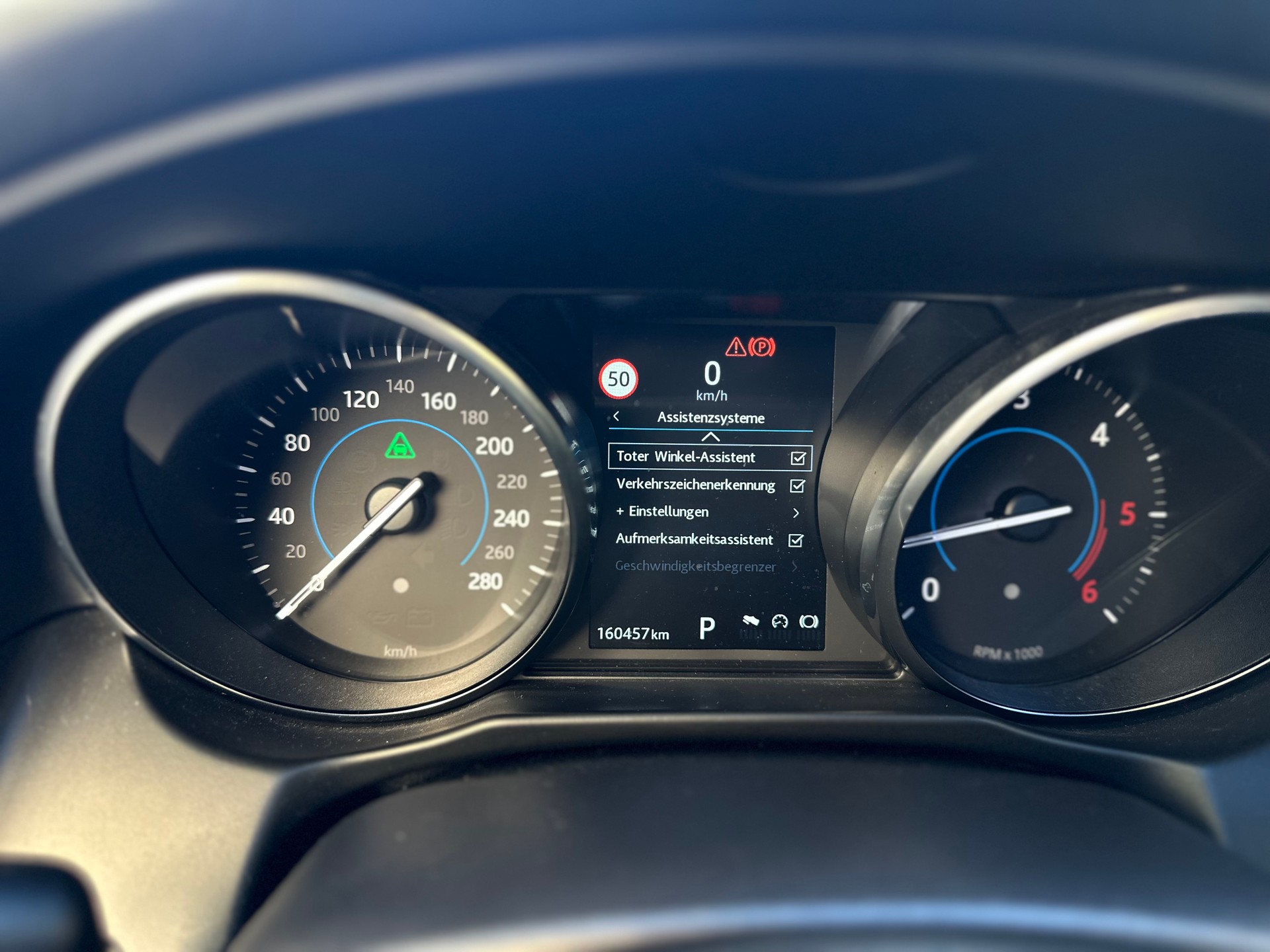 JAGUAR XF 20d Portfolio Automatic-image-12
