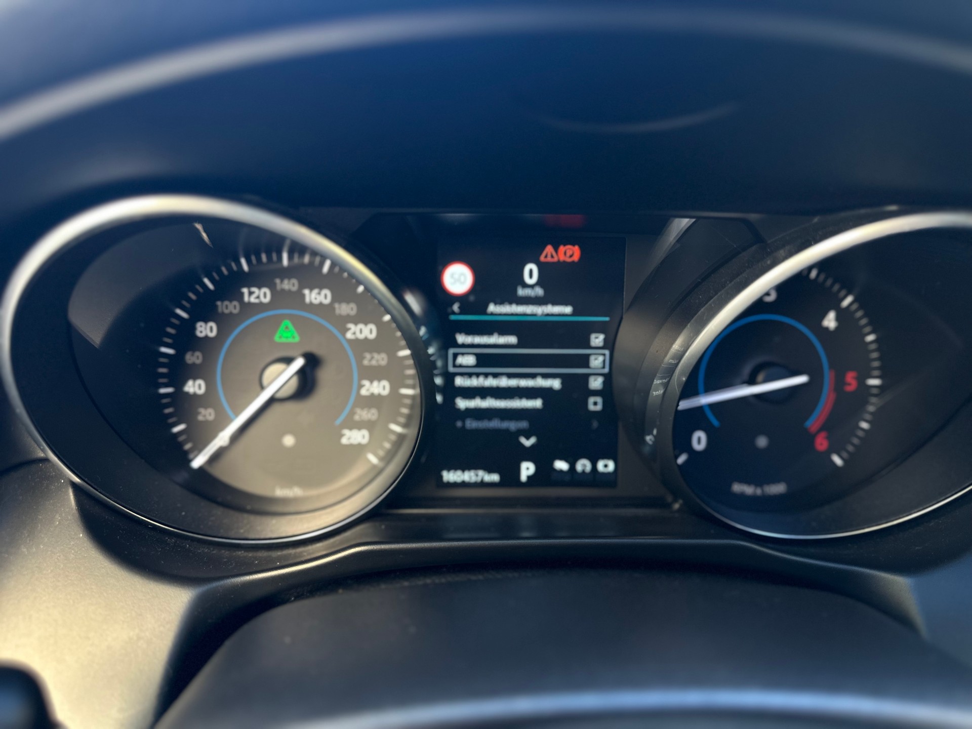 JAGUAR XF 20d Portfolio Automatic-image-11