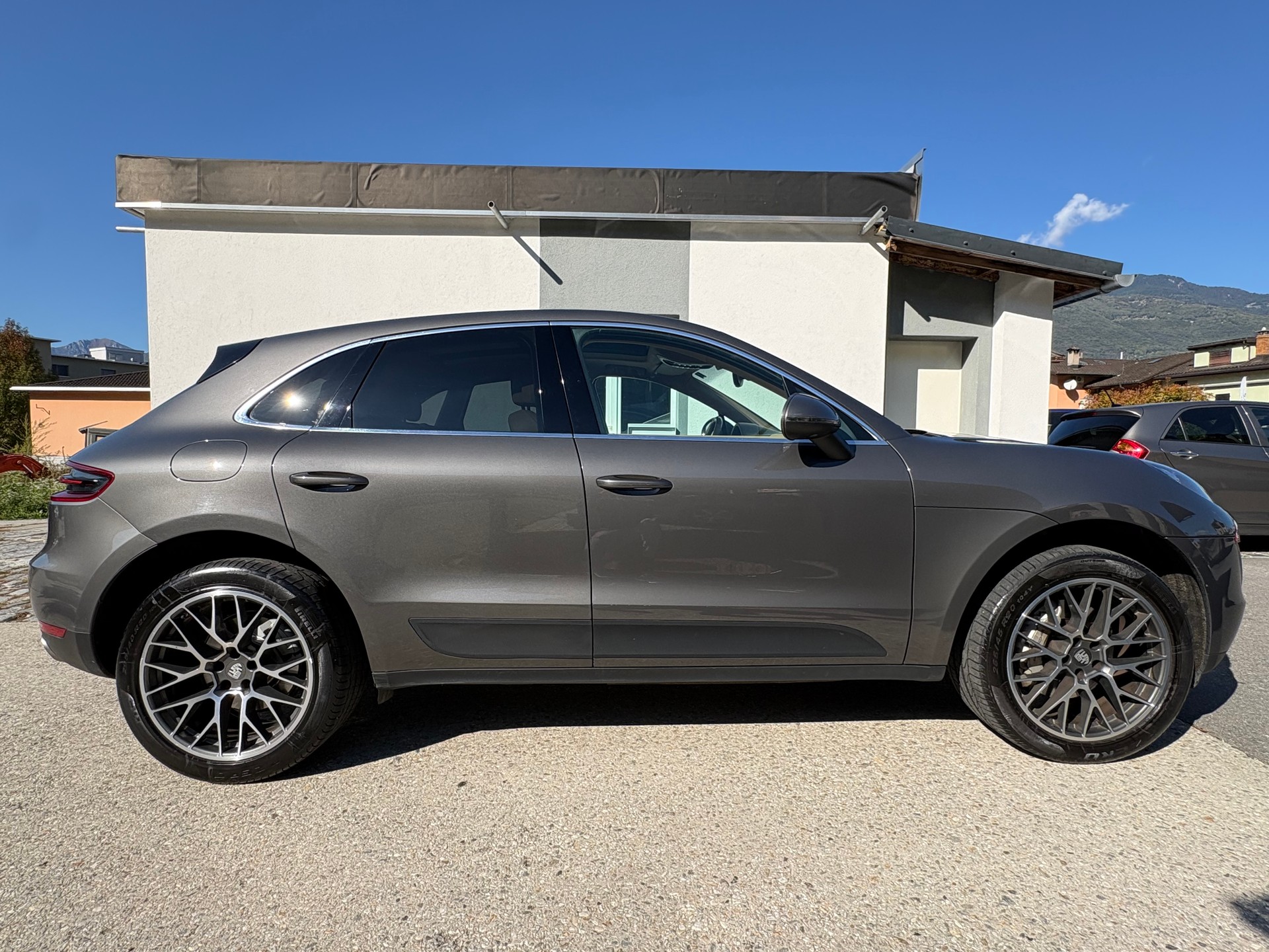 PORSCHE Macan S Diesel PDK Frisch ab MFK-image-4