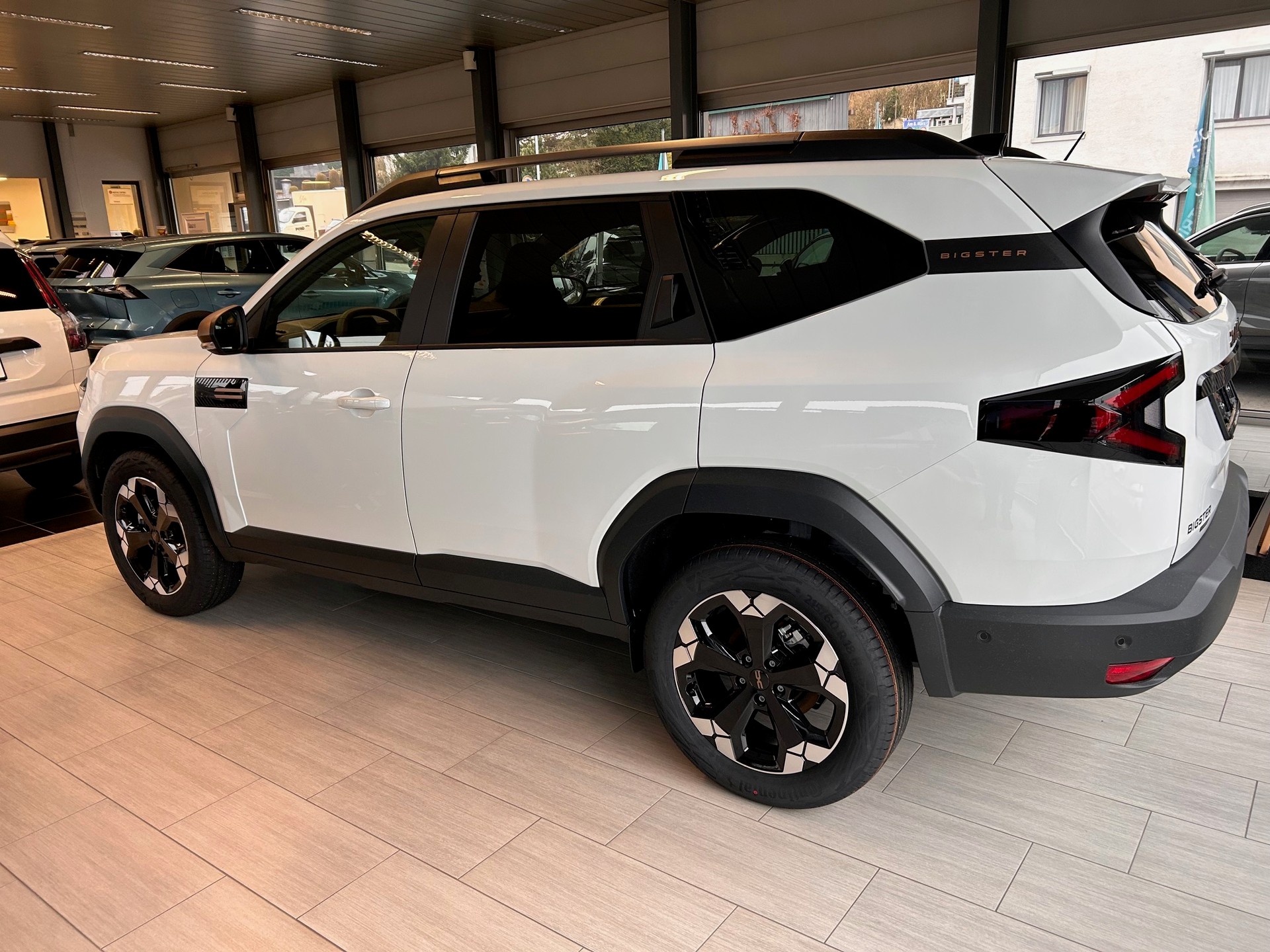 DACIA Bigster HEV 155 Extreme-image-2