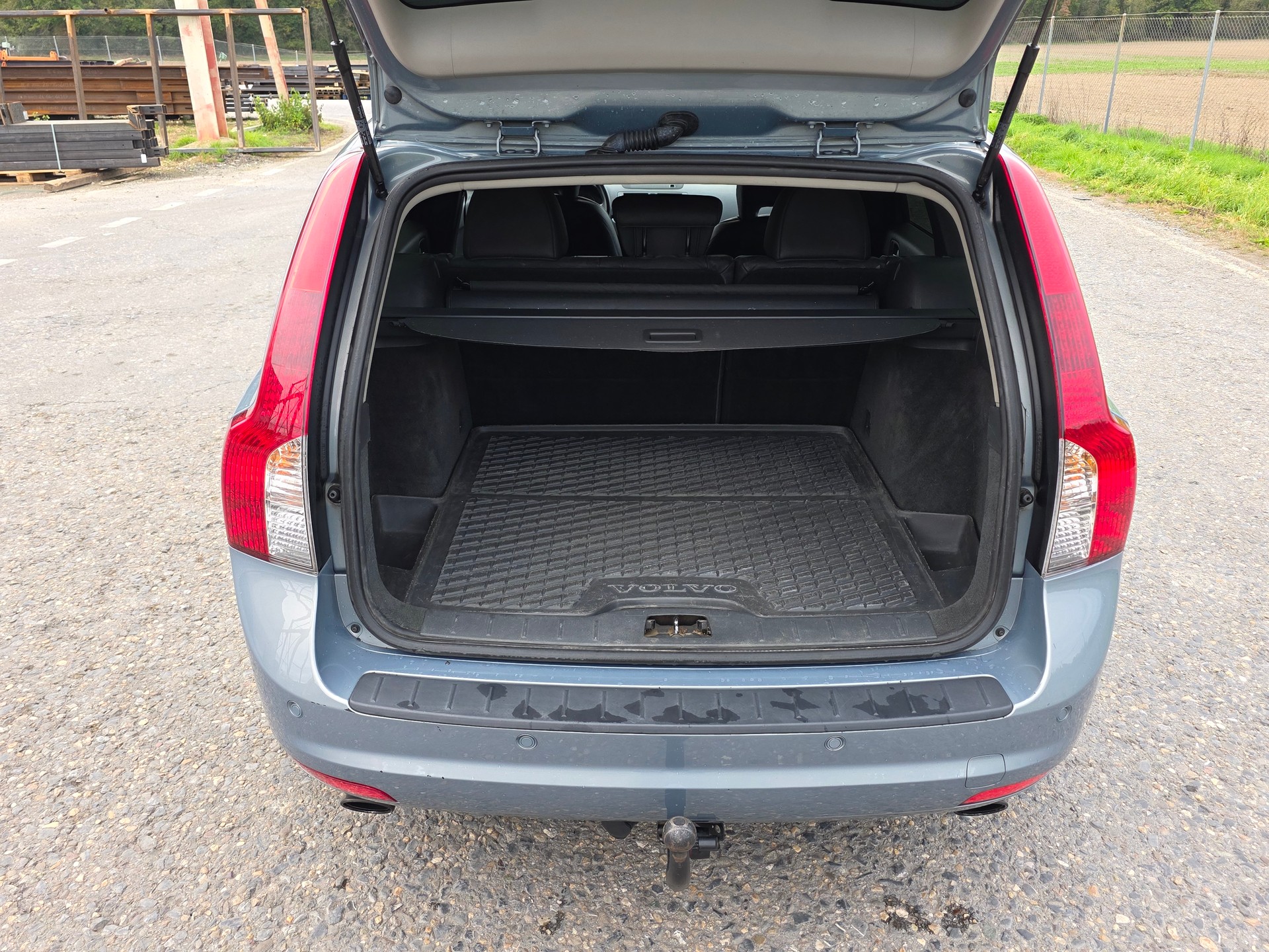 VOLVO V50 D5 Geartronic / Ab Mfk 03.2026 / Winterauto-image-11