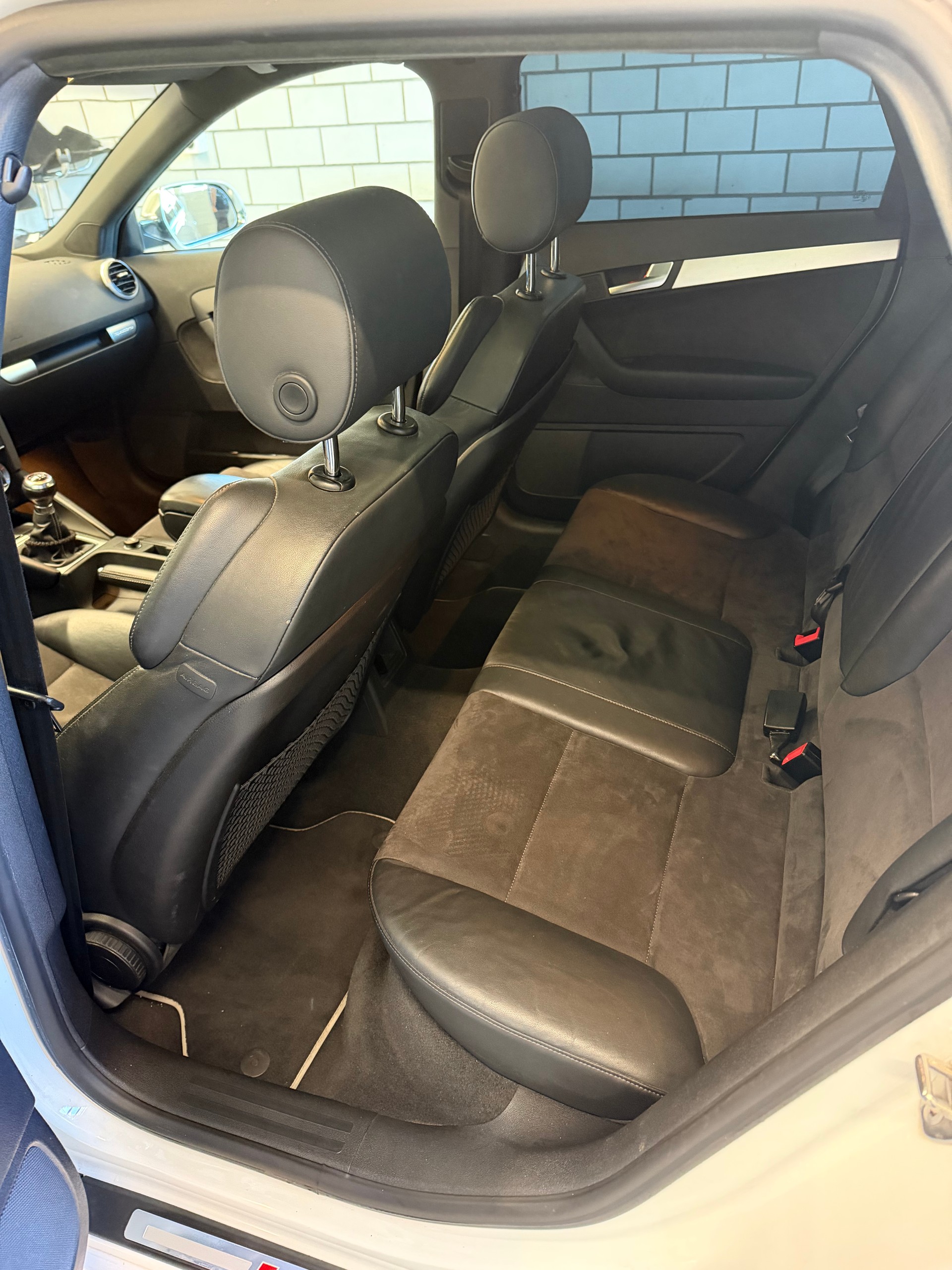 AUDI S3 Sportback 2.0 TFSI quattro-image-7