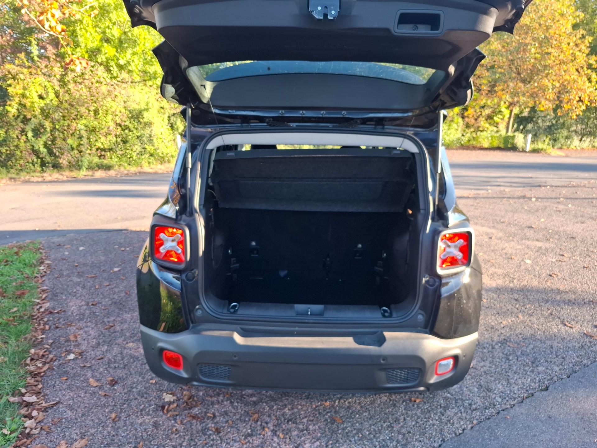 JEEP Renegade 1.4 Turbo Street Edition-image-8