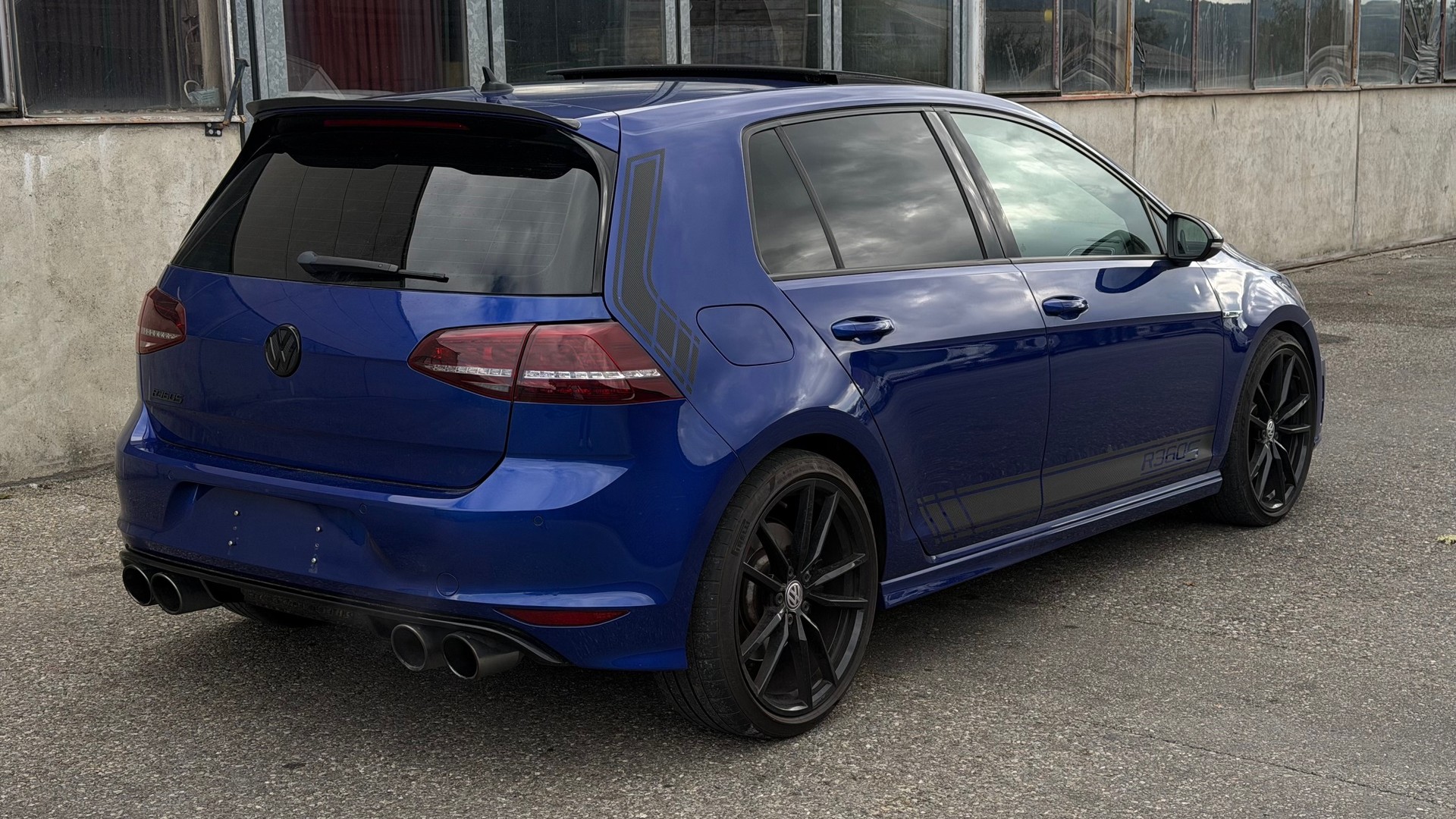 VW Golf 2.0 TSI R 4Motion DSG-image-6