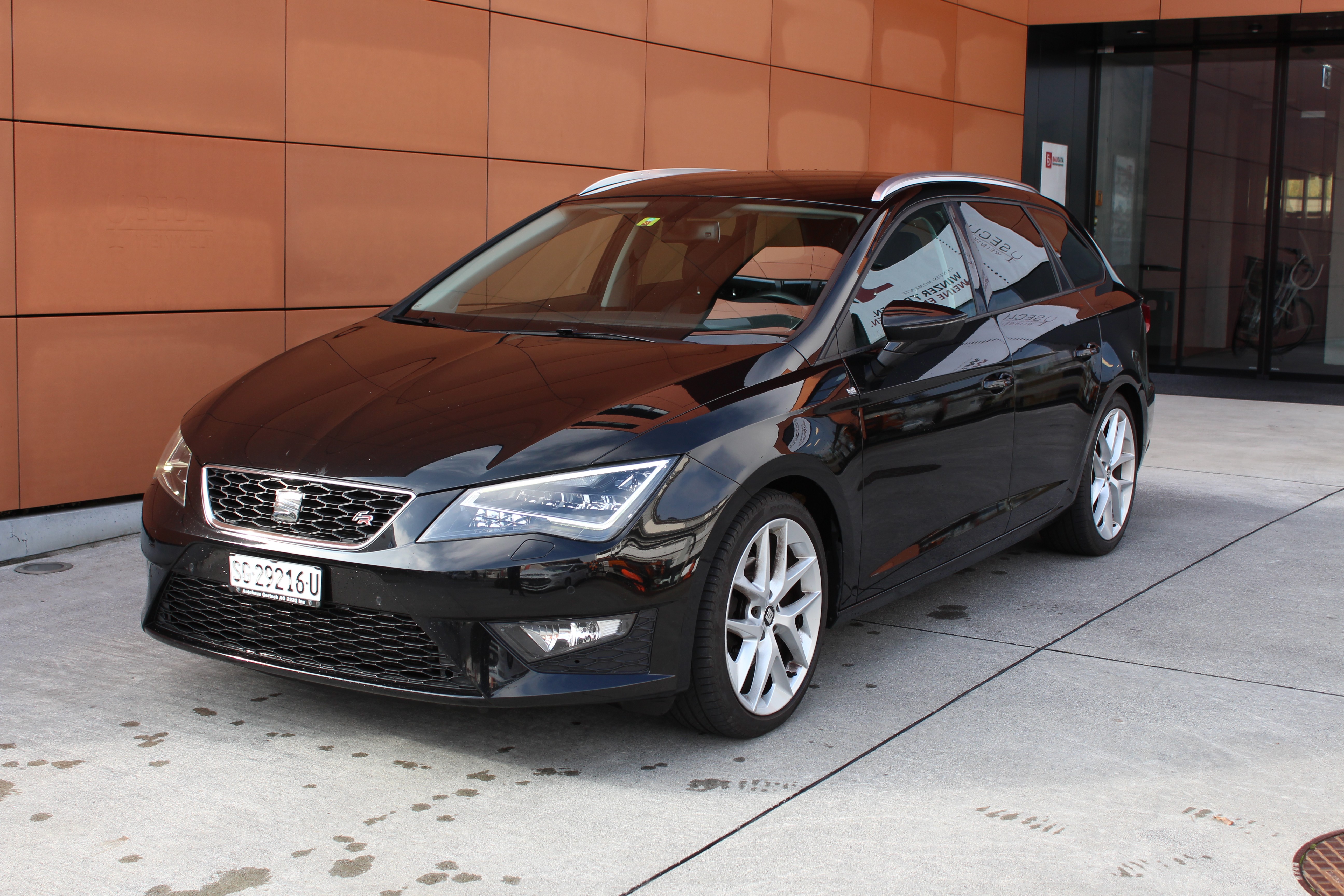 Car photo