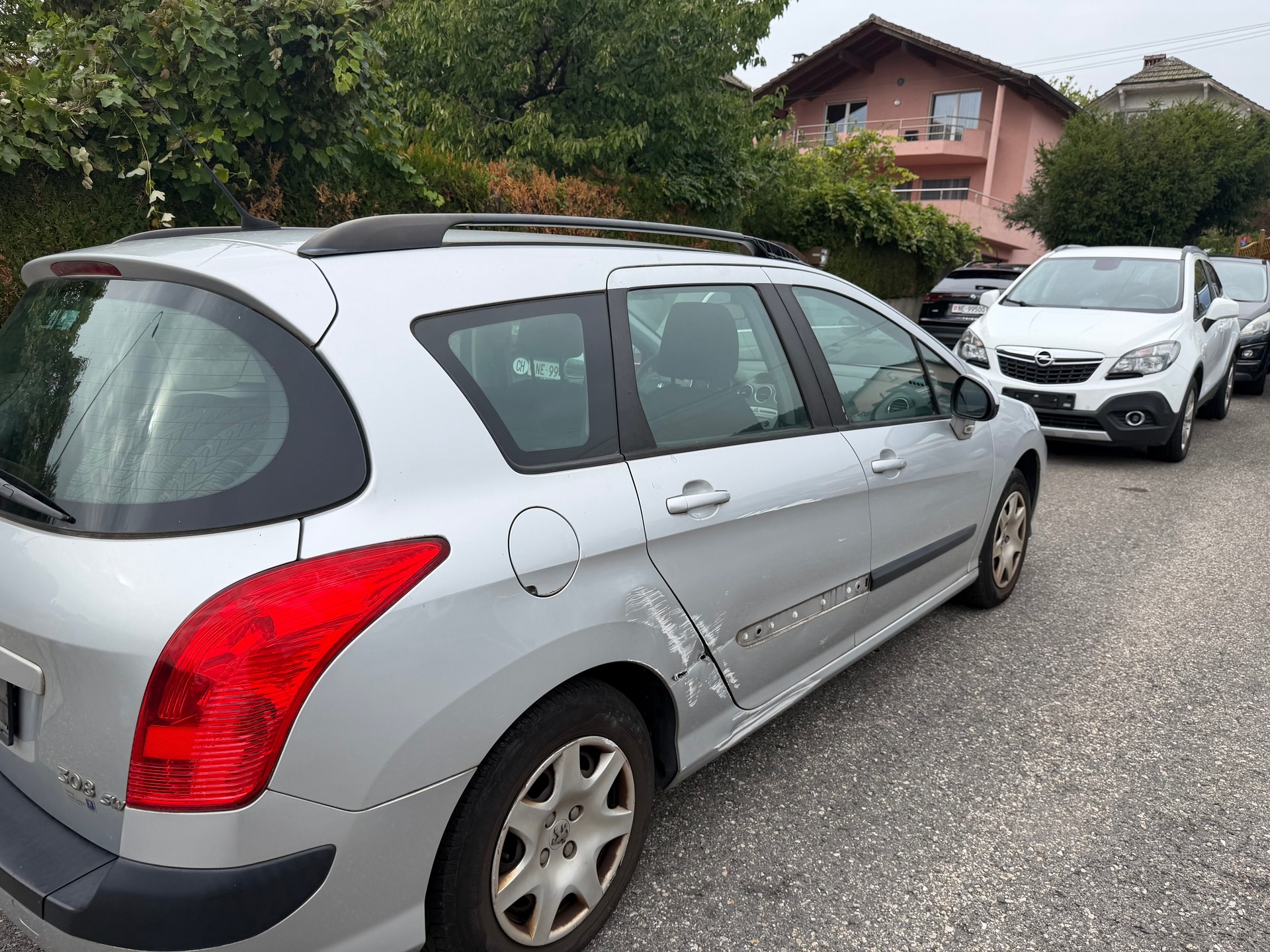 PEUGEOT 308 SW 1.6 HDI Trendy-image-5