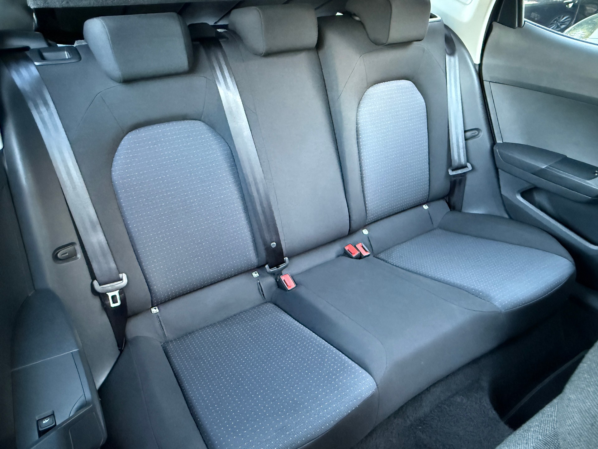 SEAT Ibiza 1.0 EcoTSI Move DSG Magnetic Grey metallic-image-12
