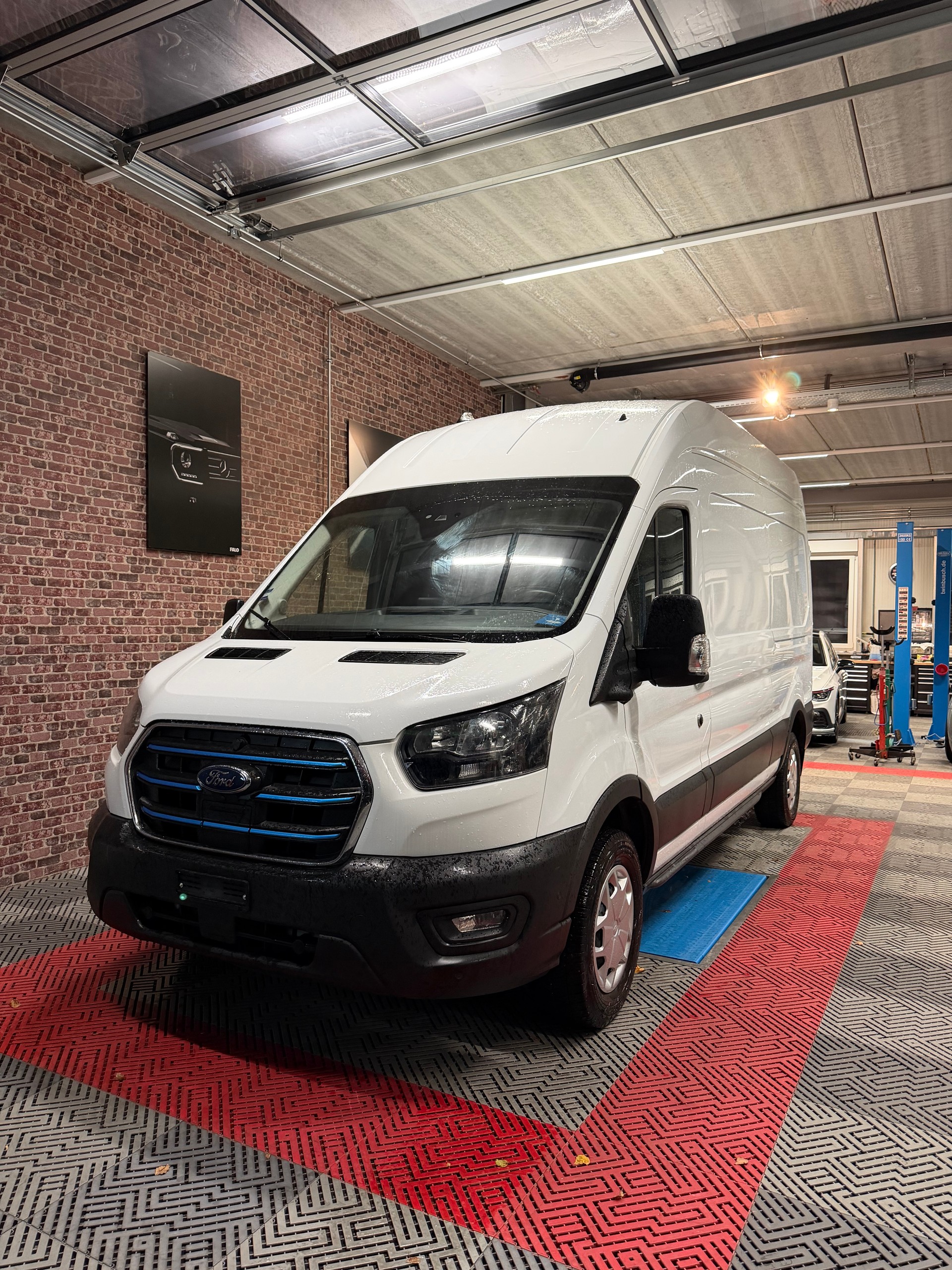 FORD E-Transit Van 350 L3 H3 Trend RWD 68kWh