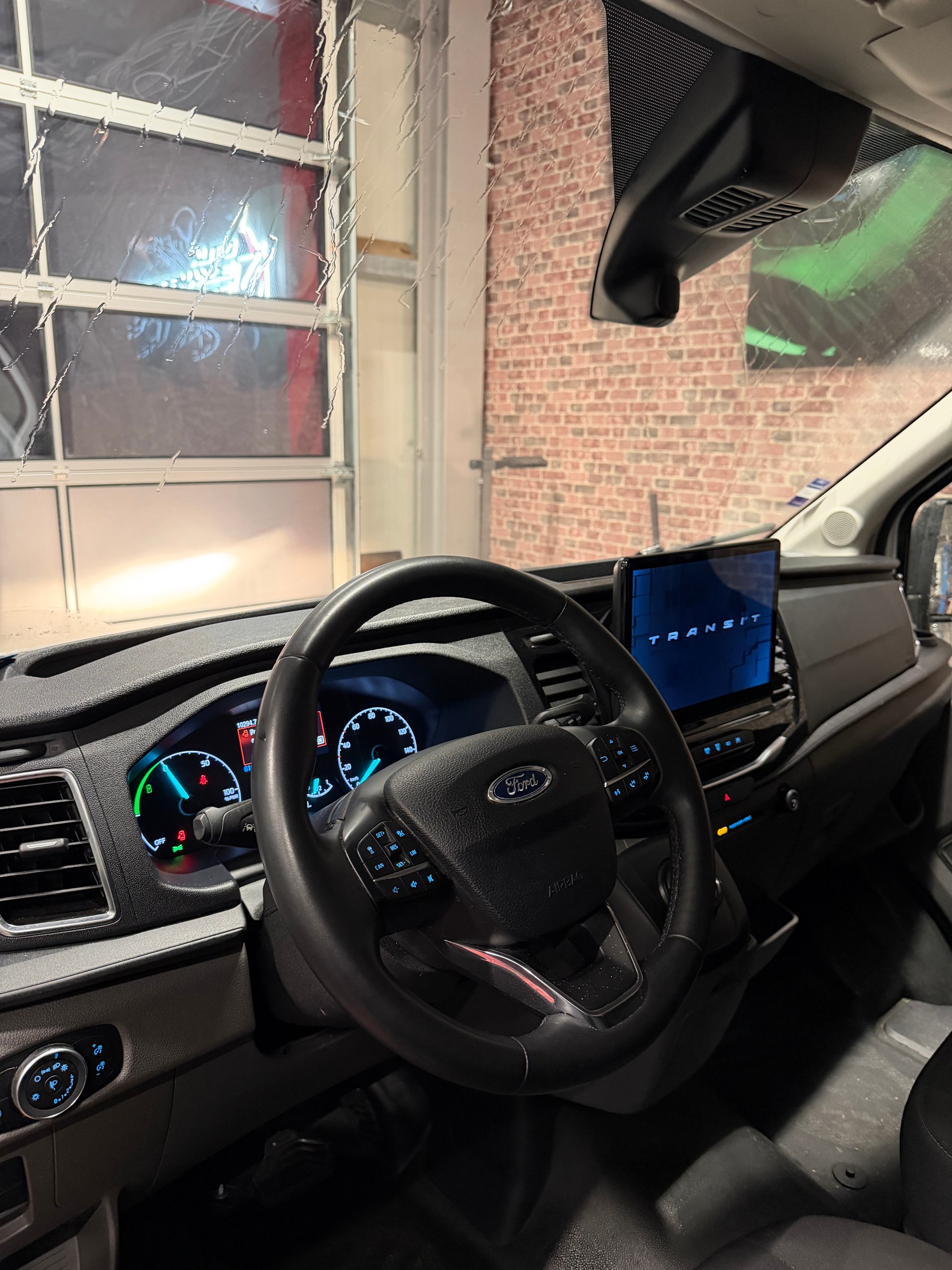 FORD E-Transit Van 350 L3 H3 Trend RWD 68kWh-image-8