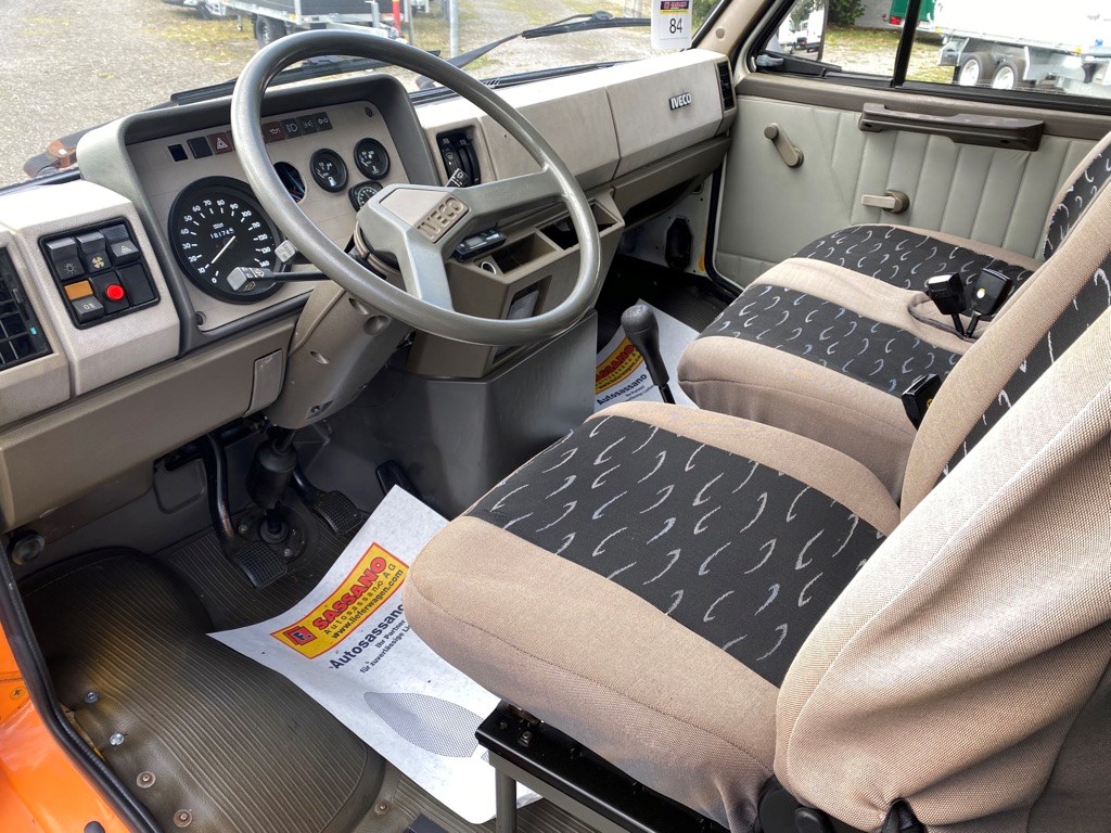 IVECO DAILY Blache / Hebebühne / Anhängerkupplung-image-8