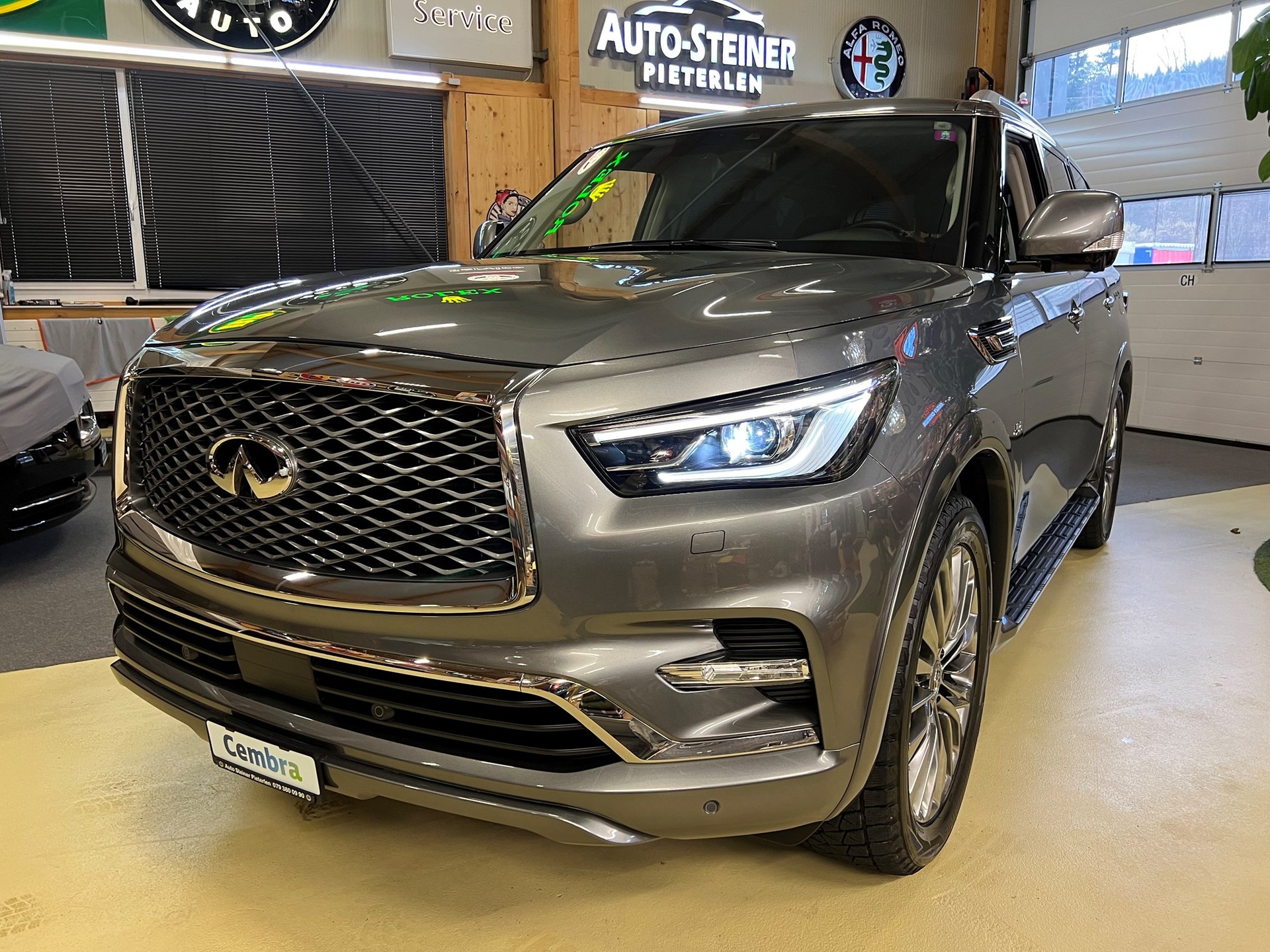 INFINITI CH GEPRÜFT !! QX-80 ALLRAD 7 PLÄTZER SUV. VOLL OPTIONEN. NUR 19`800 KM.LEASING 890.--image-5