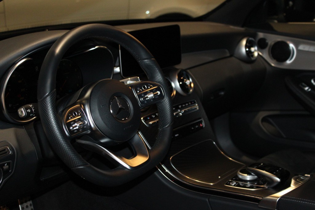 MERCEDES-BENZ C 200 Cabriolet 4Matic 9G-Tronic-image-4