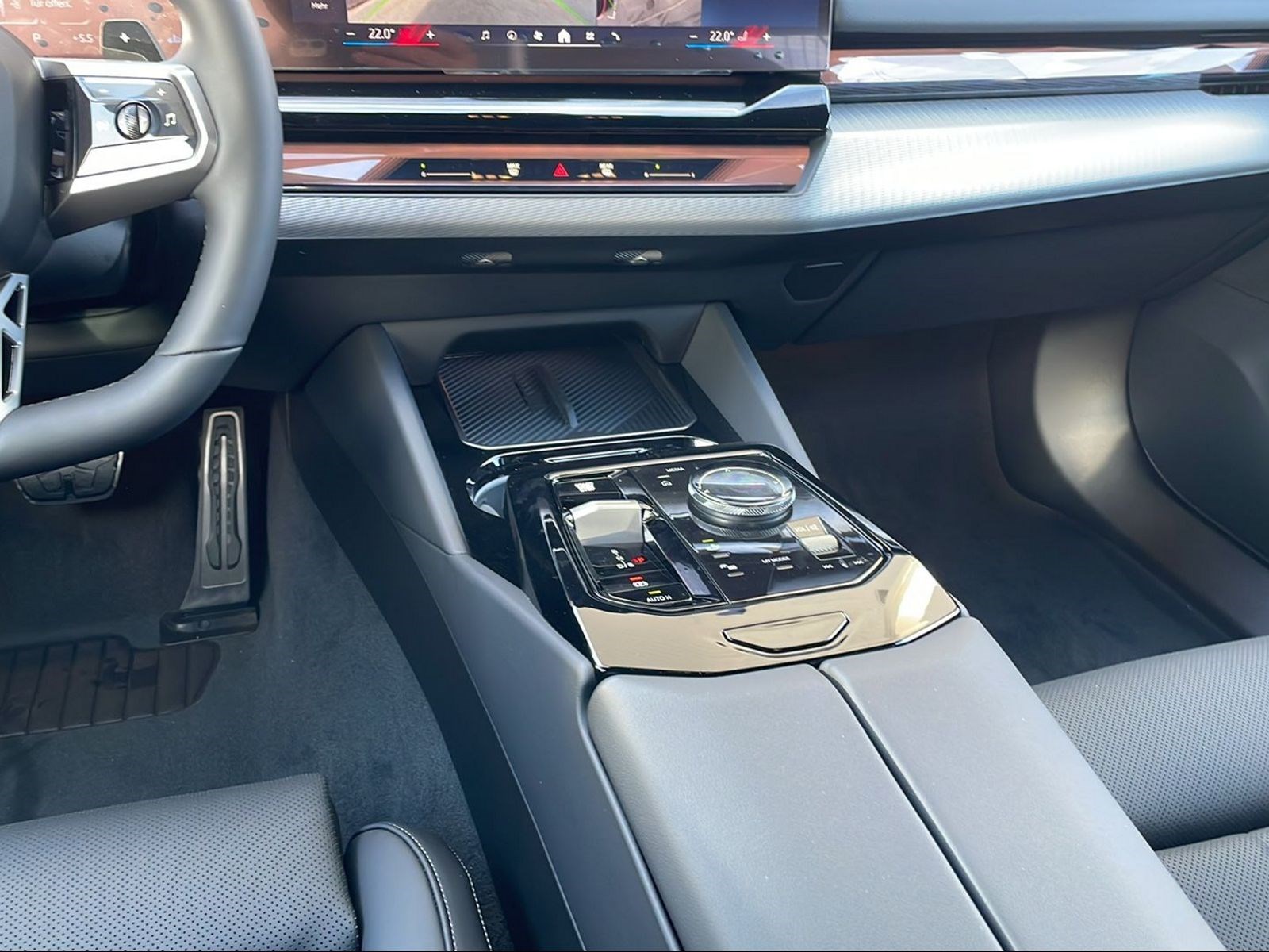 BMW 520d xDrive 48V M Sport Pro Steptronic-image-8