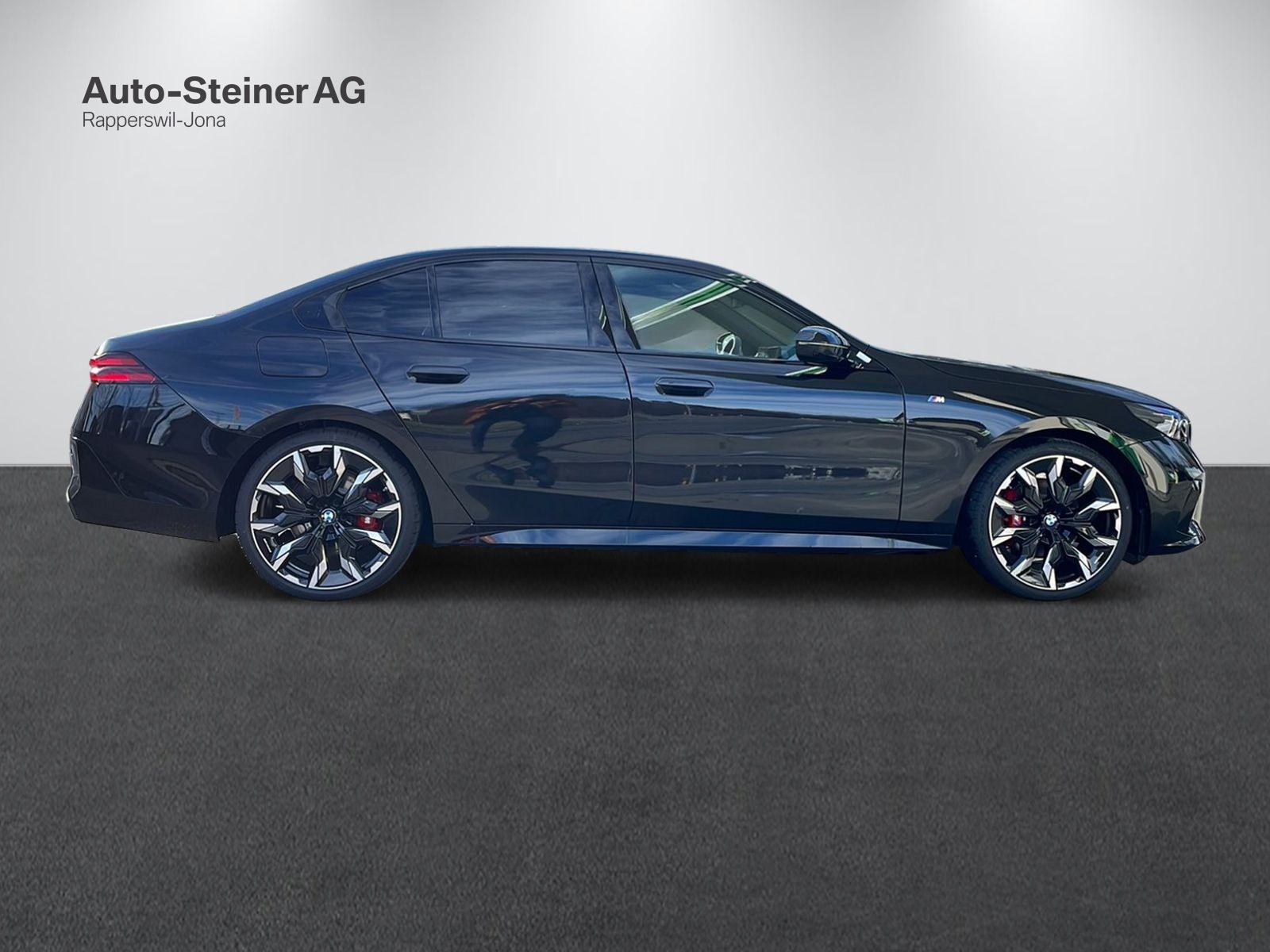 BMW 520d xDrive 48V M Sport Pro Steptronic-image-2