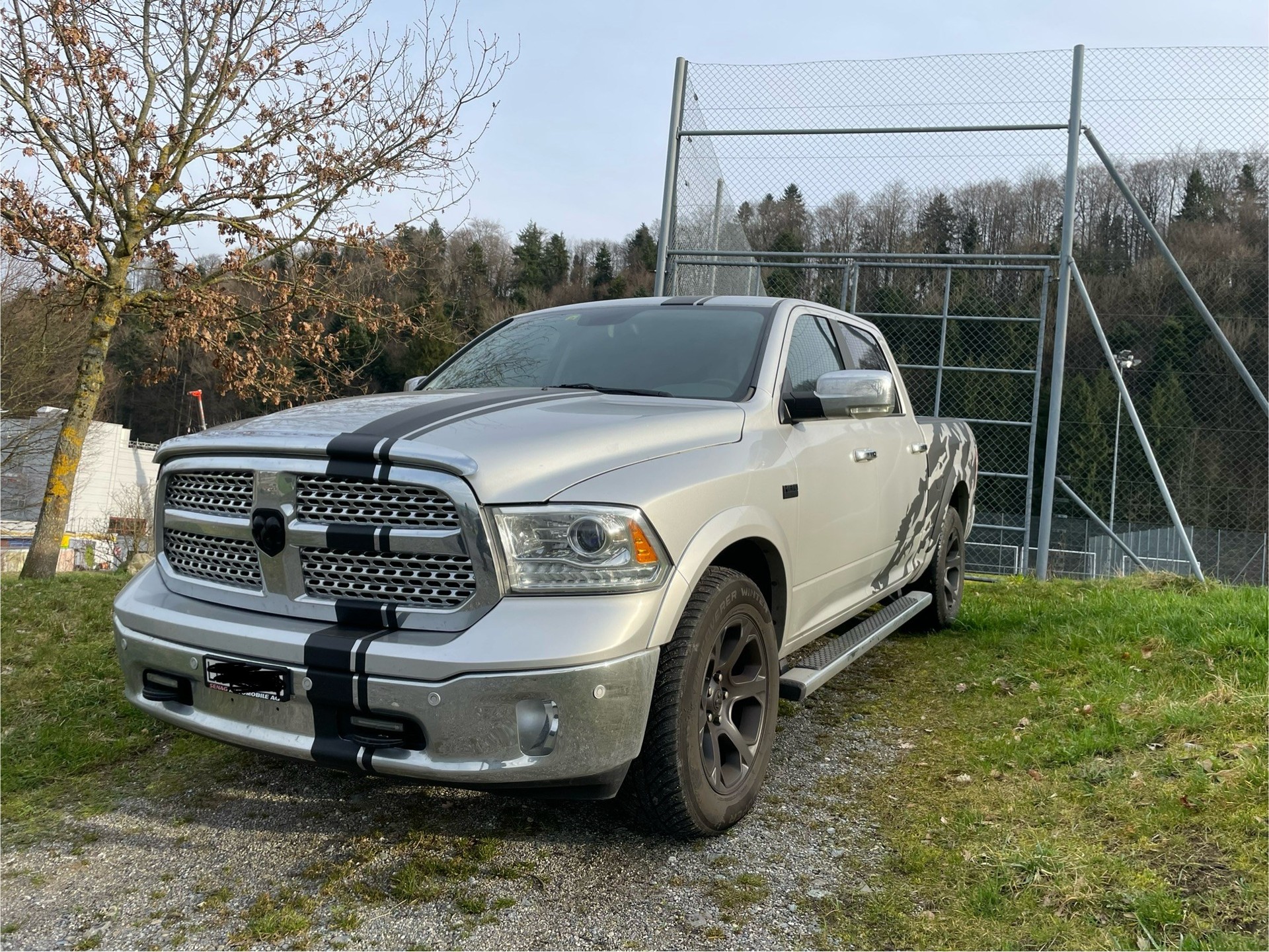 DODGE RAM 1500 HEMI V8 CrewCab Laramie 5.7Lt-image-0