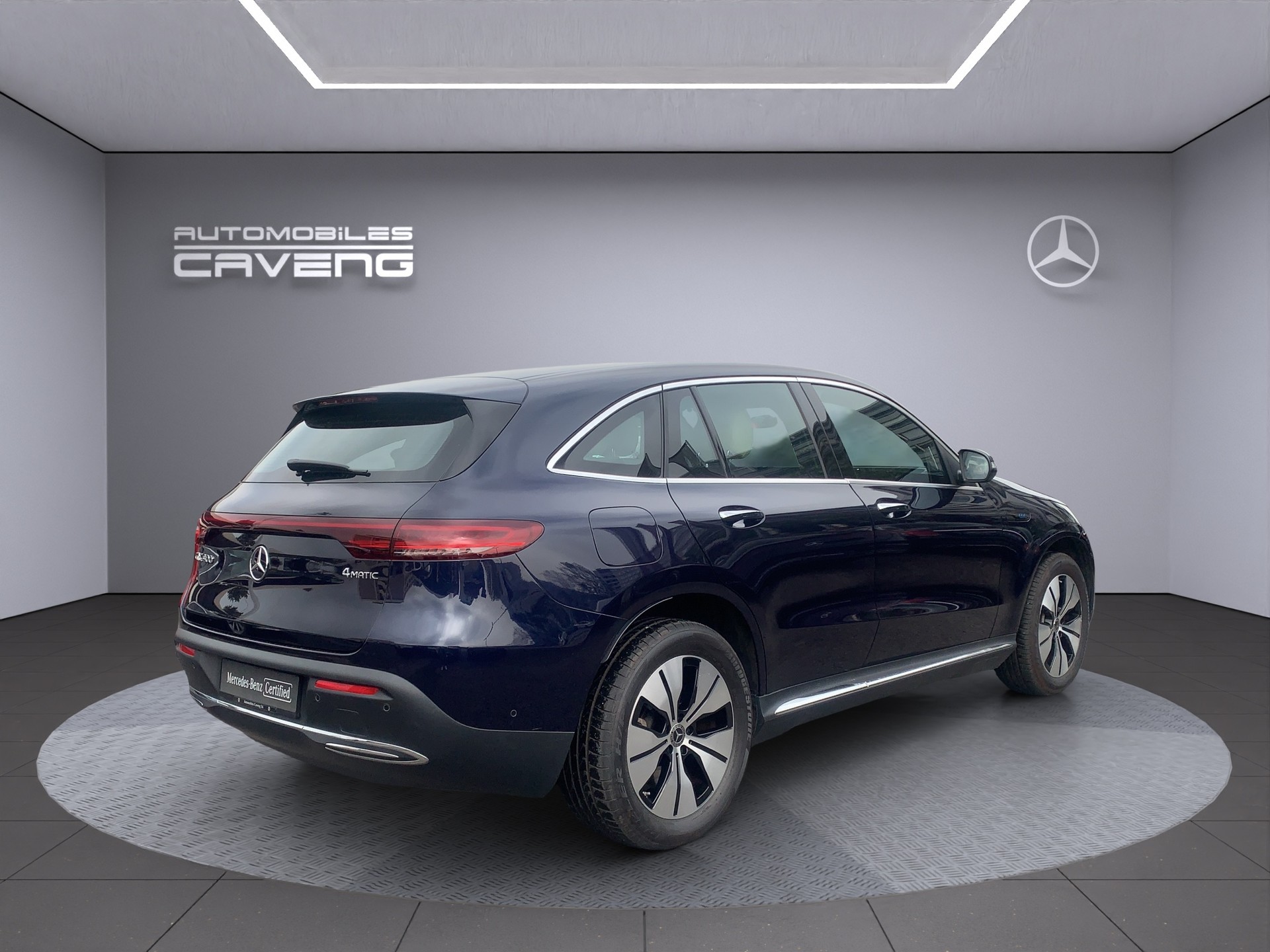 MERCEDES-BENZ EQC 400 4Matic-image-4