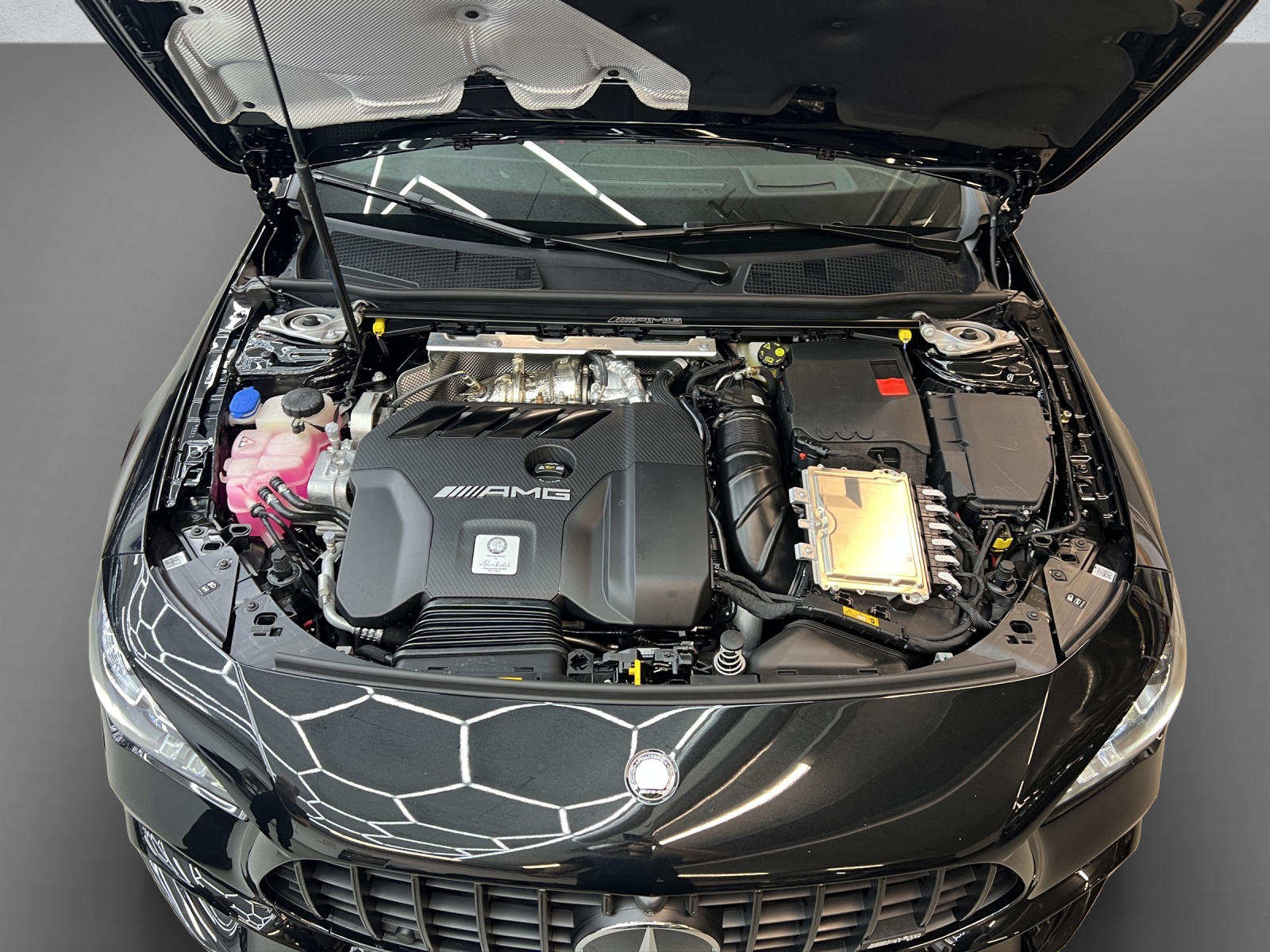 MERCEDES-BENZ CLA 45 S AMG 4Matic+-image-8