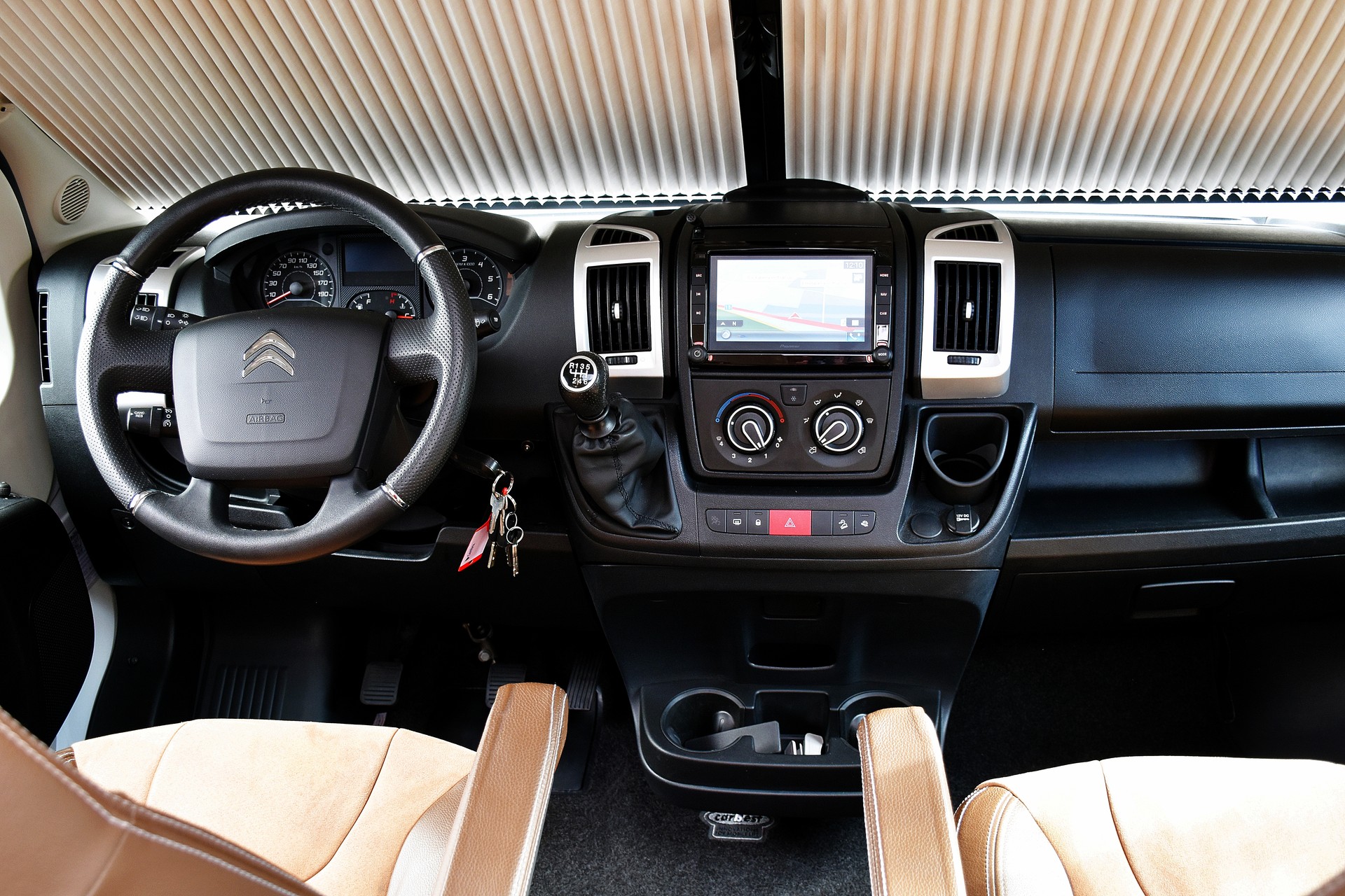 BÜRSTNER NEXXO TIME T 569 EDITION 30 YEARS 2,0 HDI CITROEN JUMPER-image-4