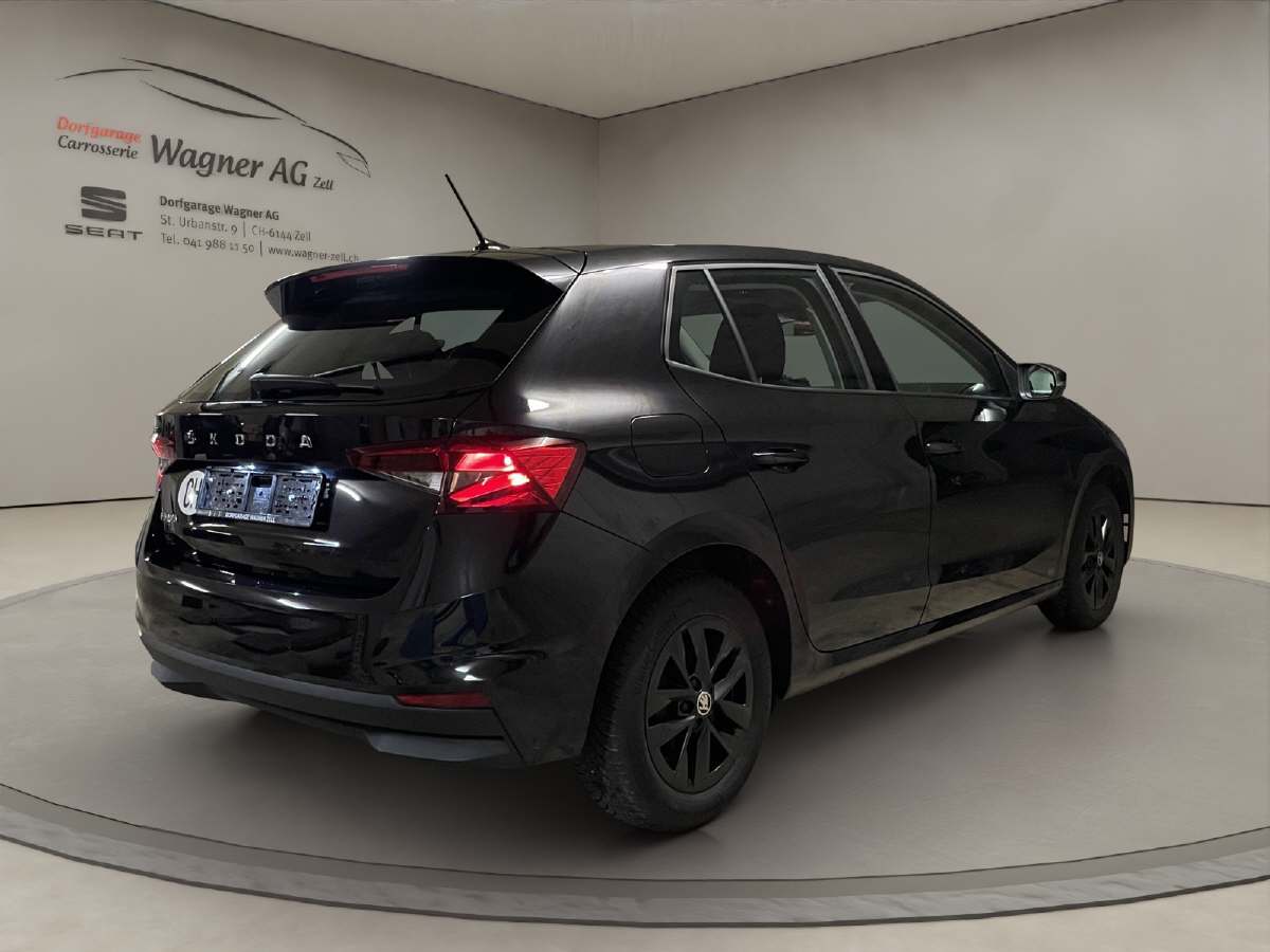 SKODA Fabia 1.0 TSI Ambition-image-3