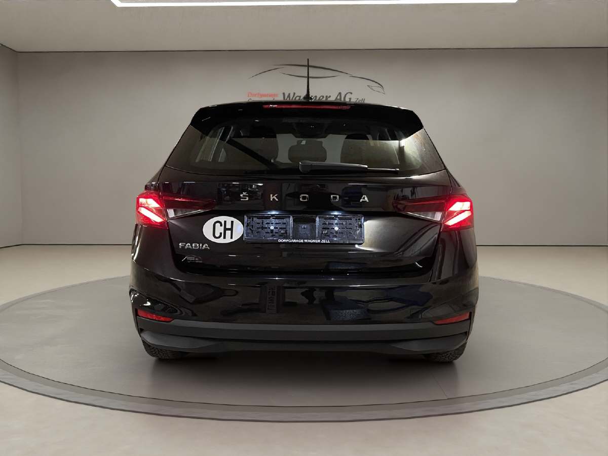 SKODA Fabia 1.0 TSI Ambition-image-2