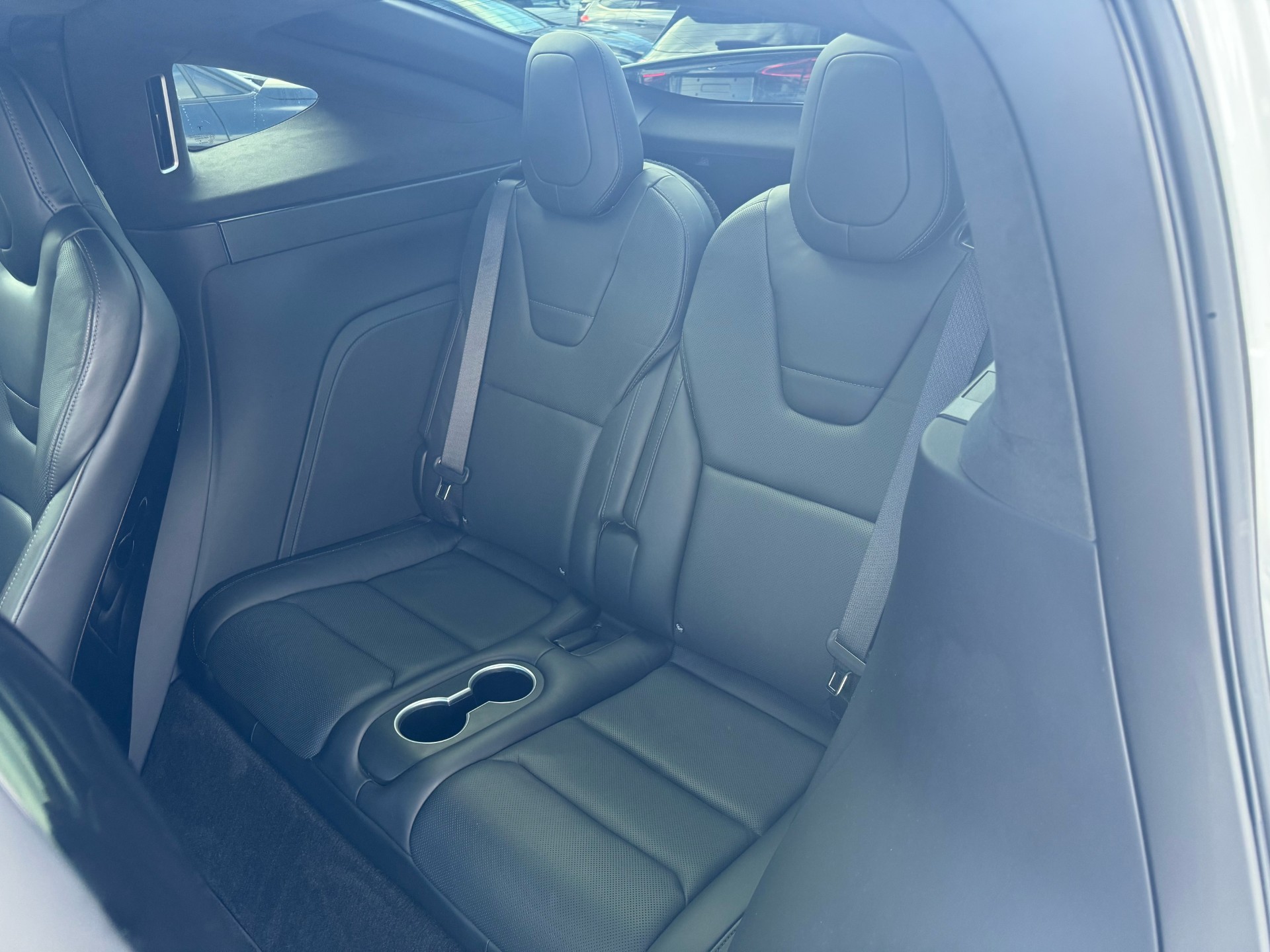 TESLA Model X 90 D-image-8