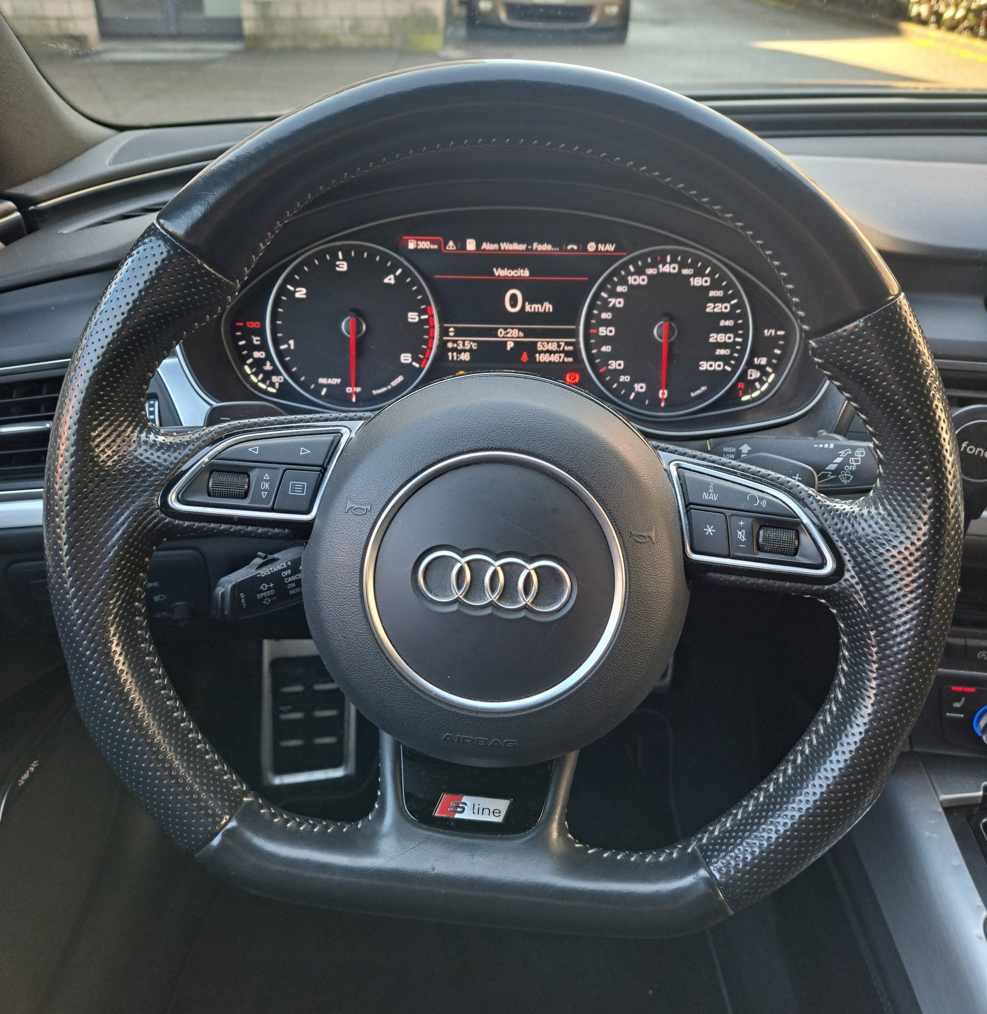 AUDI A6 Avant 3.0 TDI V6 quattro S-tronic-image-4