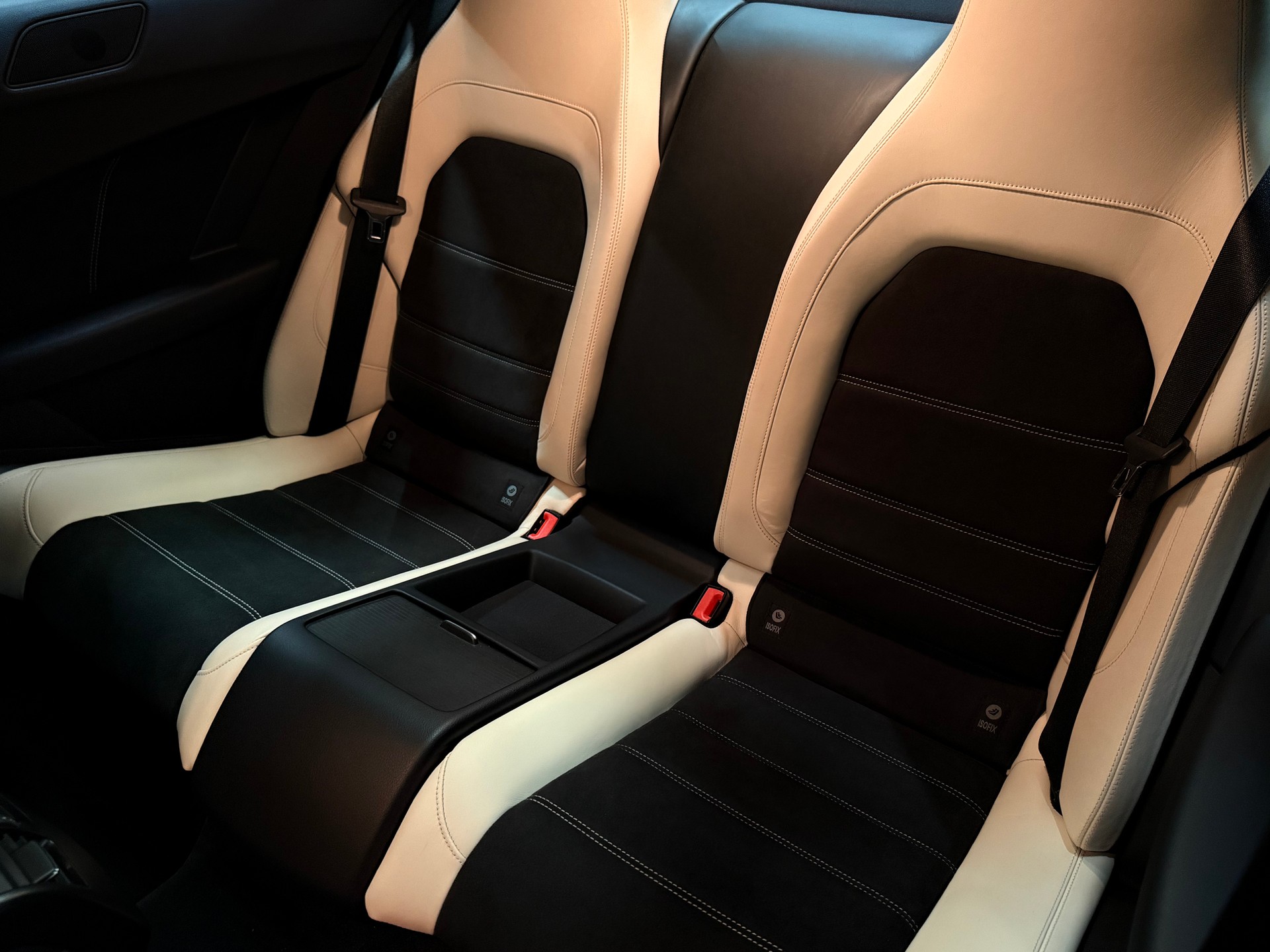 MERCEDES-BENZ C 63 Coupé AMG Edition 507 Speedshift MCT-image-13