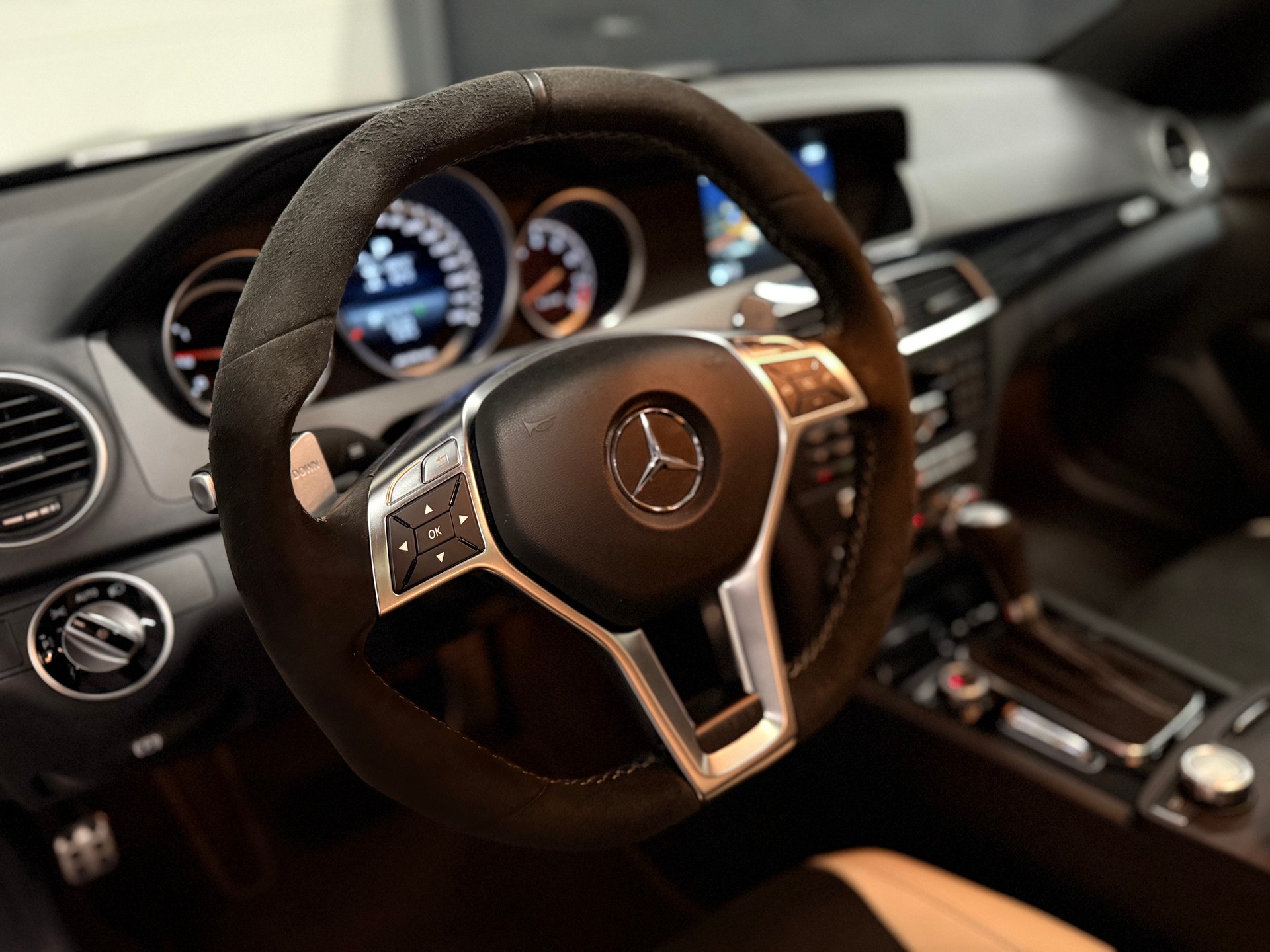 MERCEDES-BENZ C 63 Coupé AMG Edition 507 Speedshift MCT-image-14
