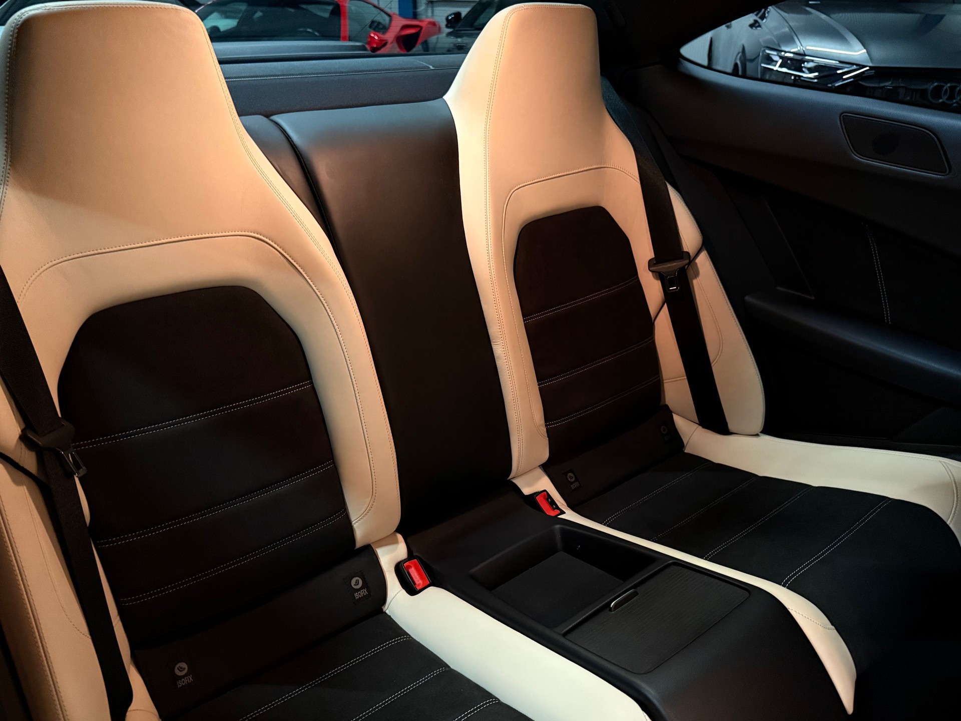 MERCEDES-BENZ C 63 Coupé AMG Edition 507 Speedshift MCT-image-10