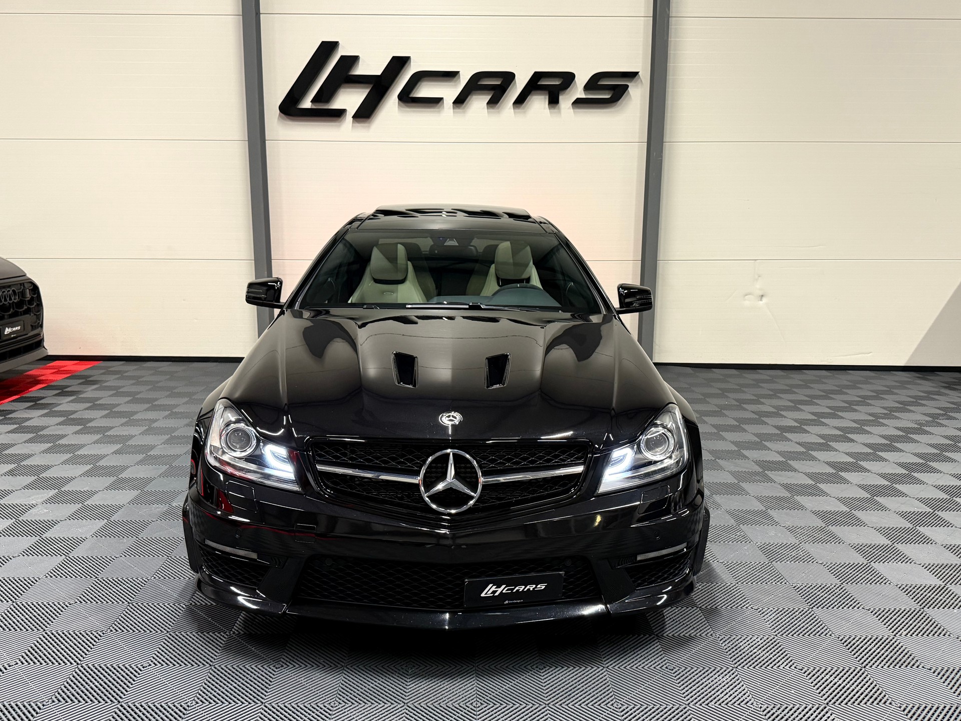 MERCEDES-BENZ C 63 Coupé AMG Edition 507 Speedshift MCT-image-6