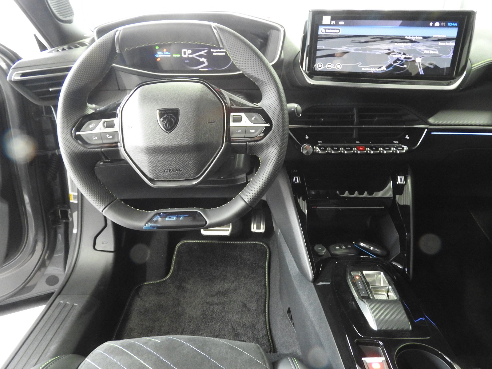 PEUGEOT 2008 156 e 54 kWh GT-image-11
