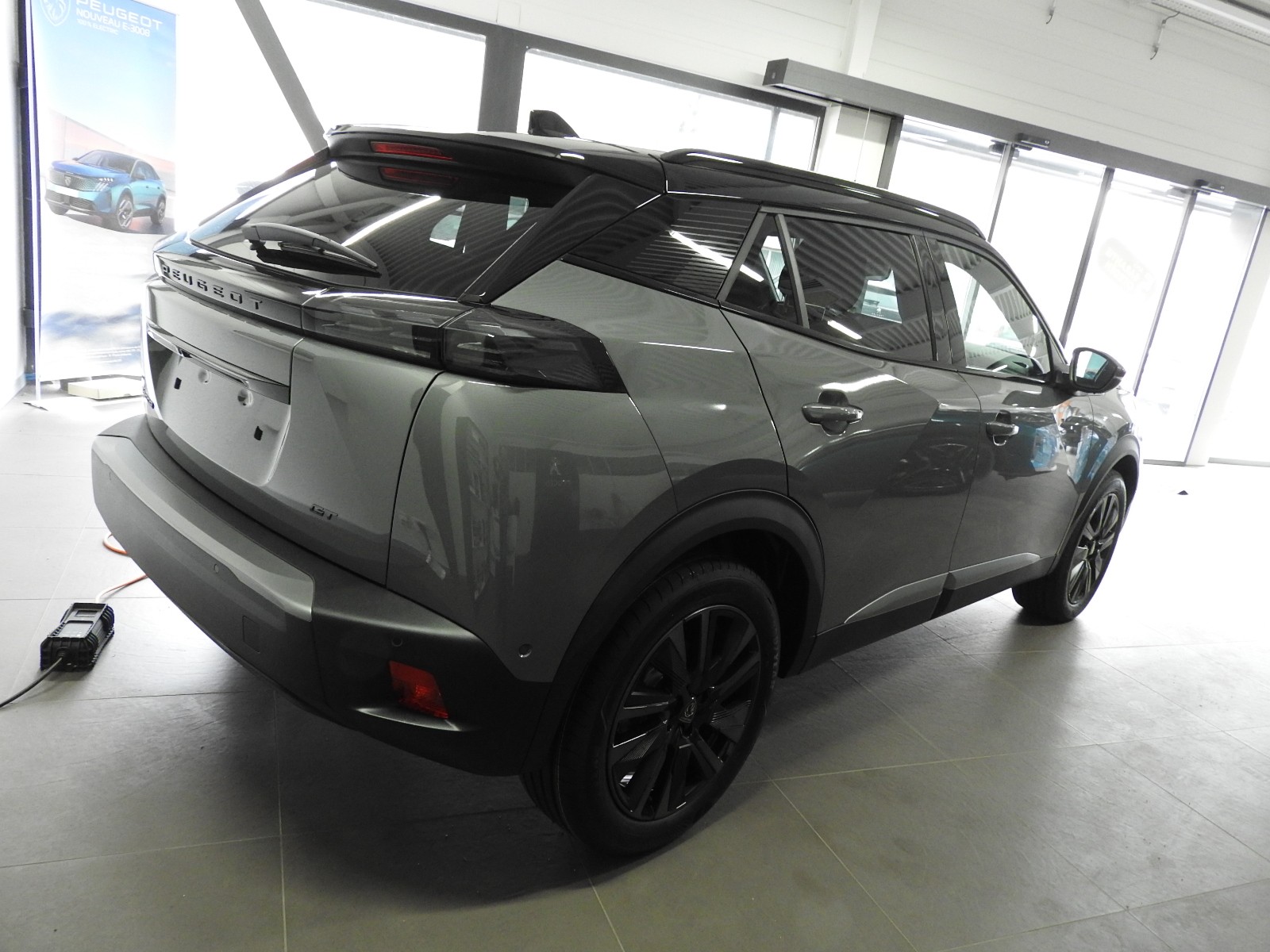 PEUGEOT 2008 156 e 54 kWh GT-image-4