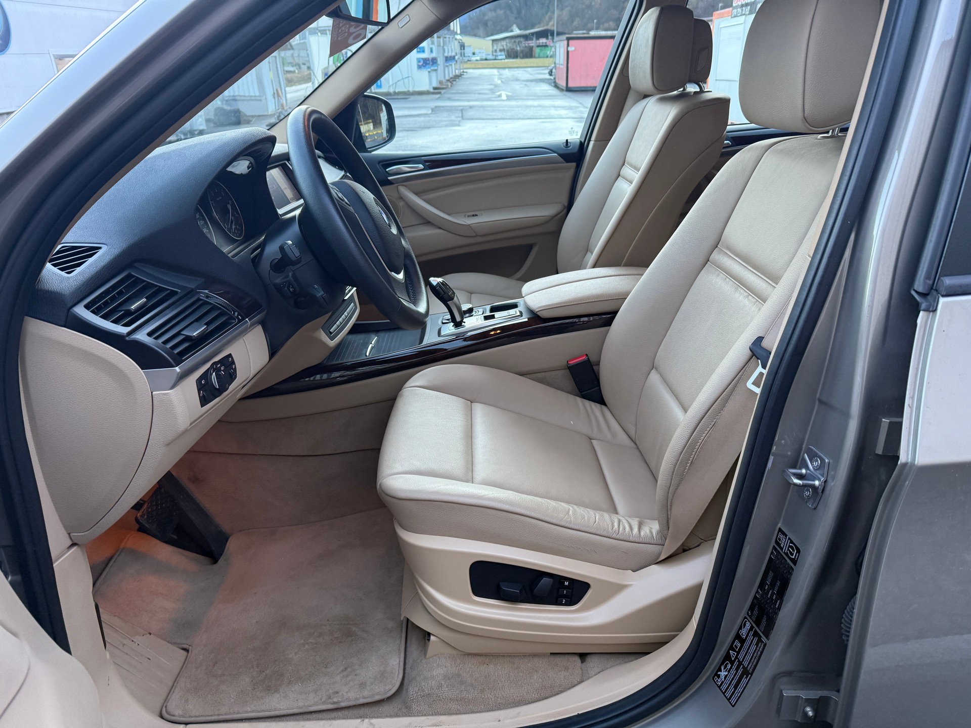 BMW X5 xDrive 35i Steptronic-image-13