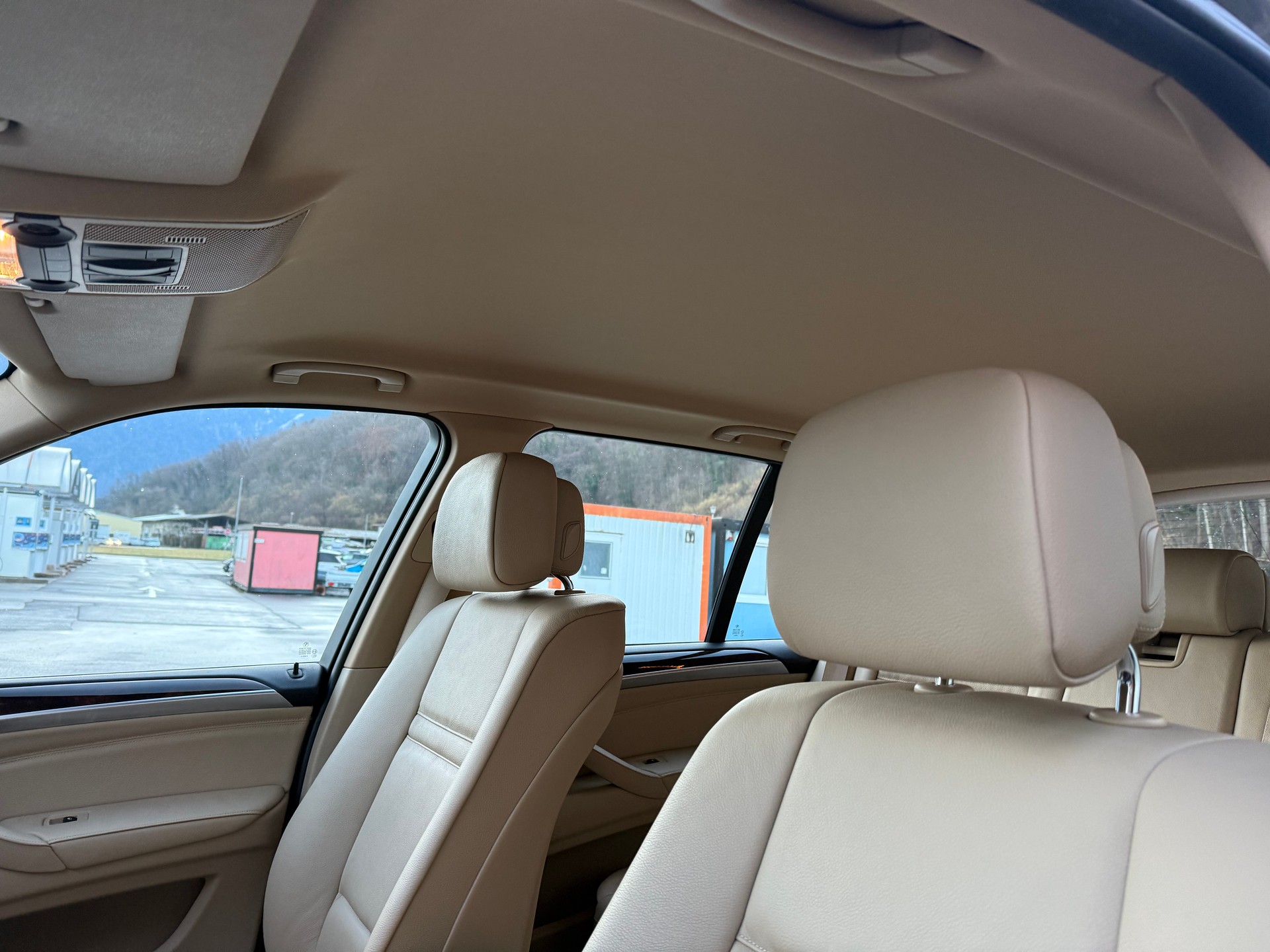BMW X5 xDrive 35i Steptronic-image-15