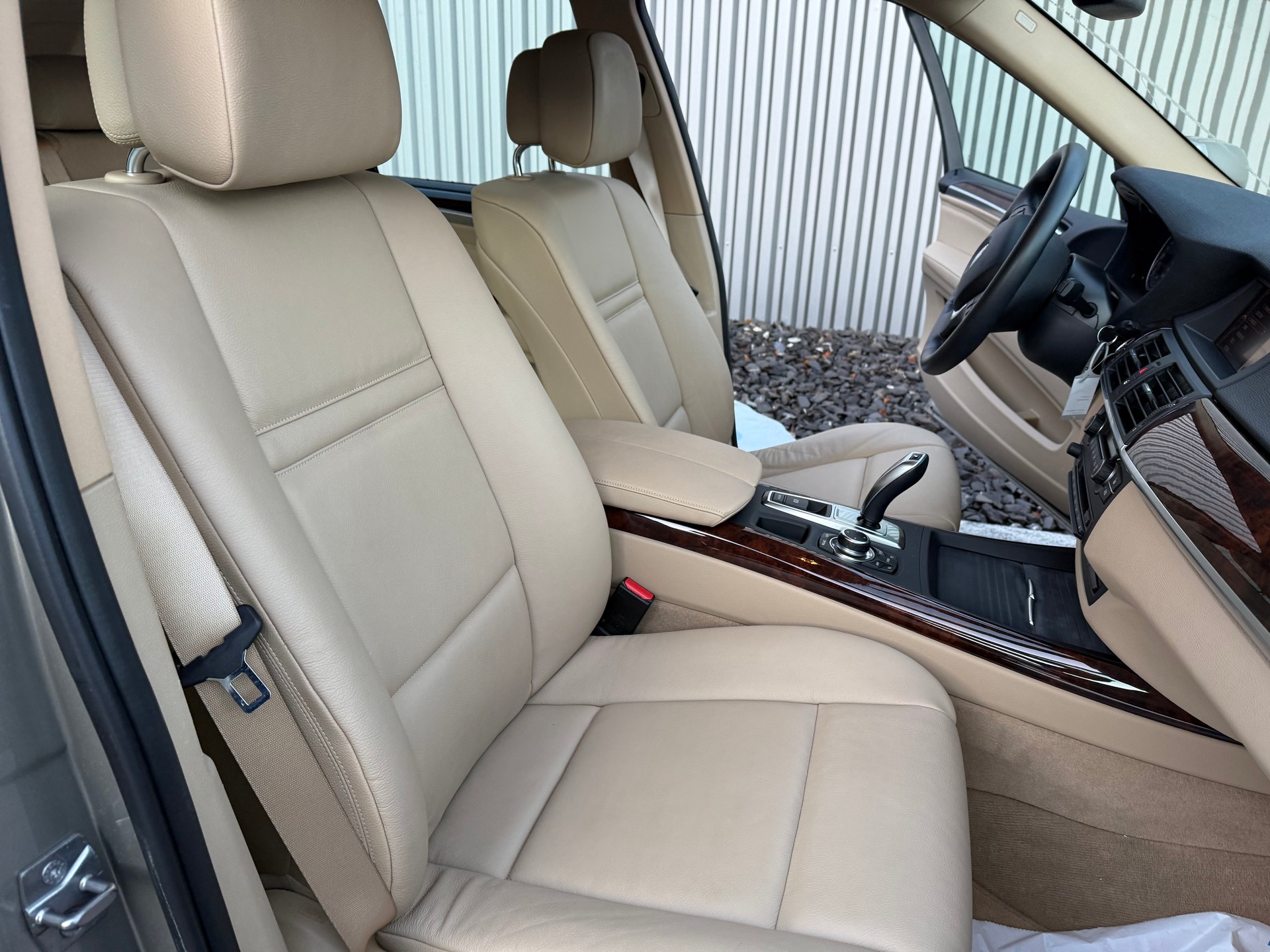 BMW X5 xDrive 35i Steptronic-image-17