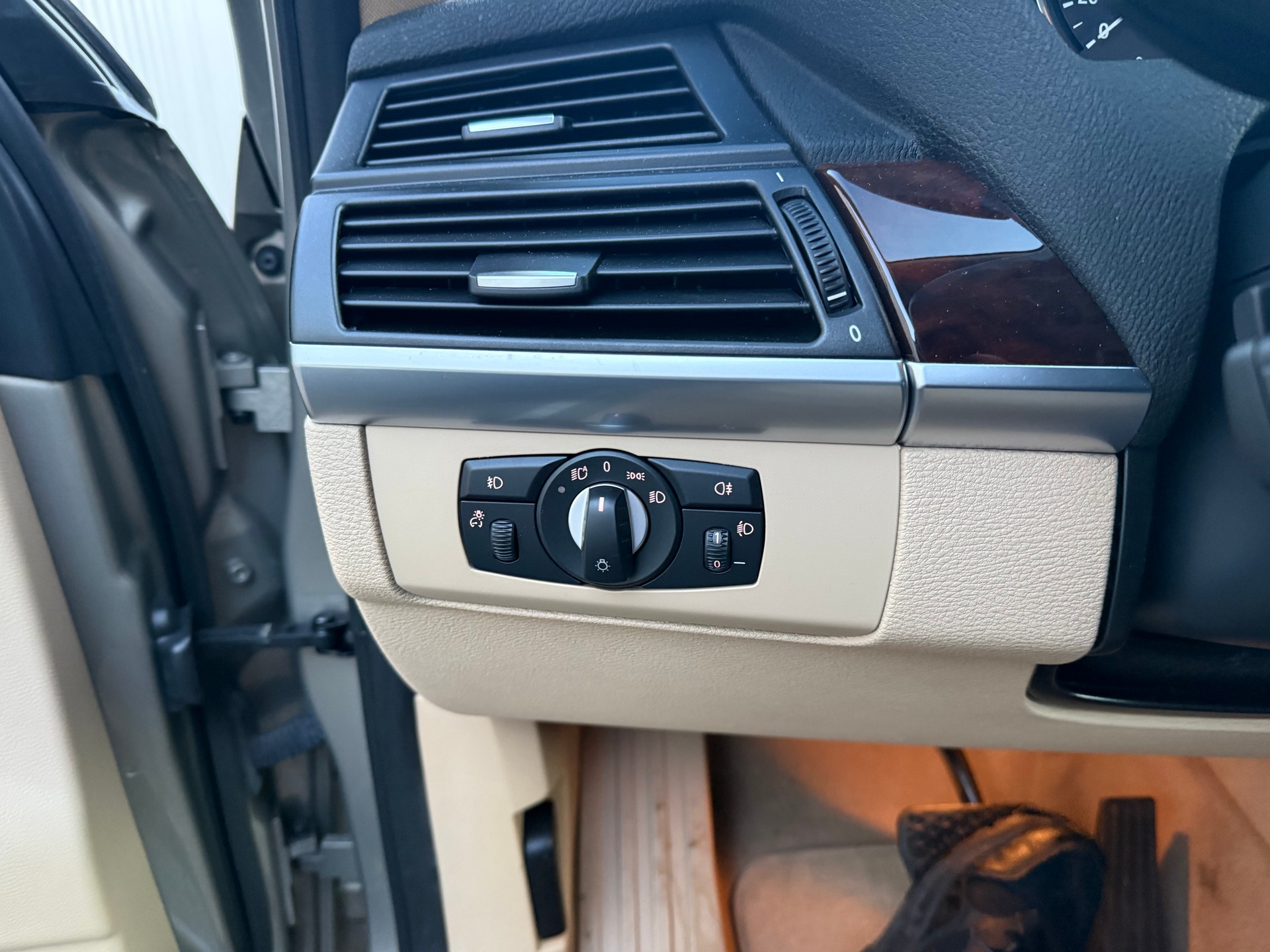 BMW X5 xDrive 35i Steptronic-image-27
