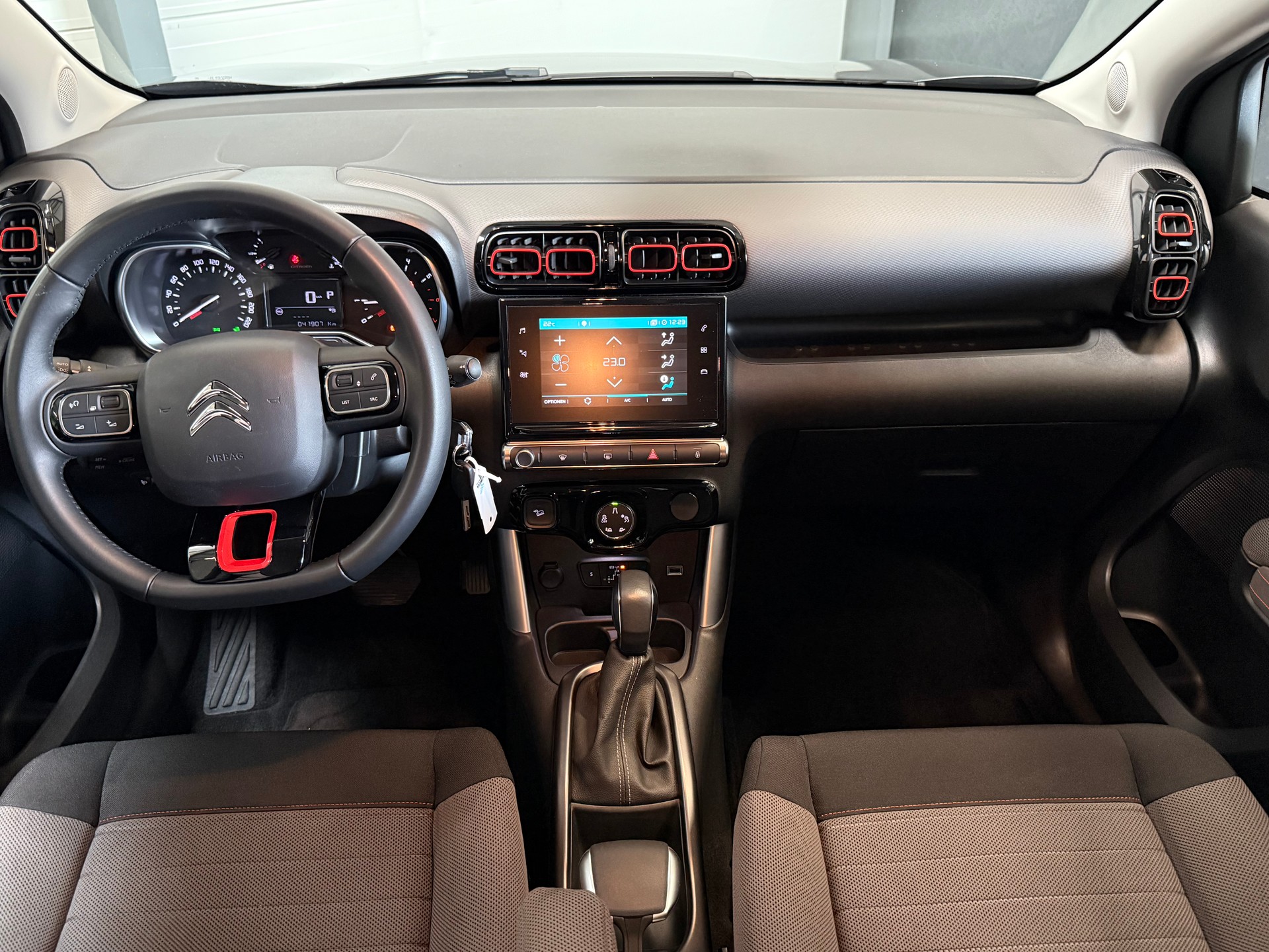 CITROEN C3 Aircross 1.2 PureTech 130 Shine-image-14
