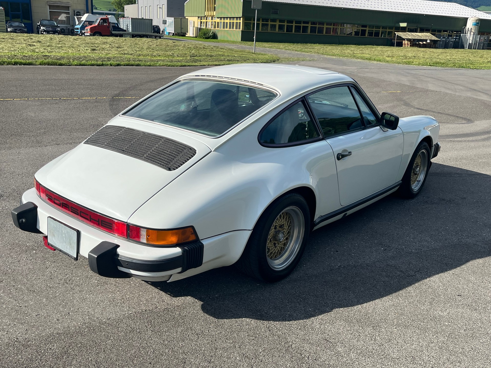 PORSCHE 911 SC 3.0-image-15