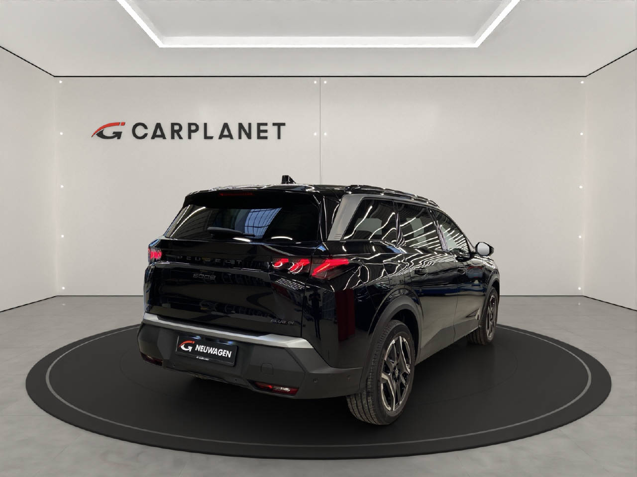PEUGEOT 5008 1.6 PHEV GT-image-3