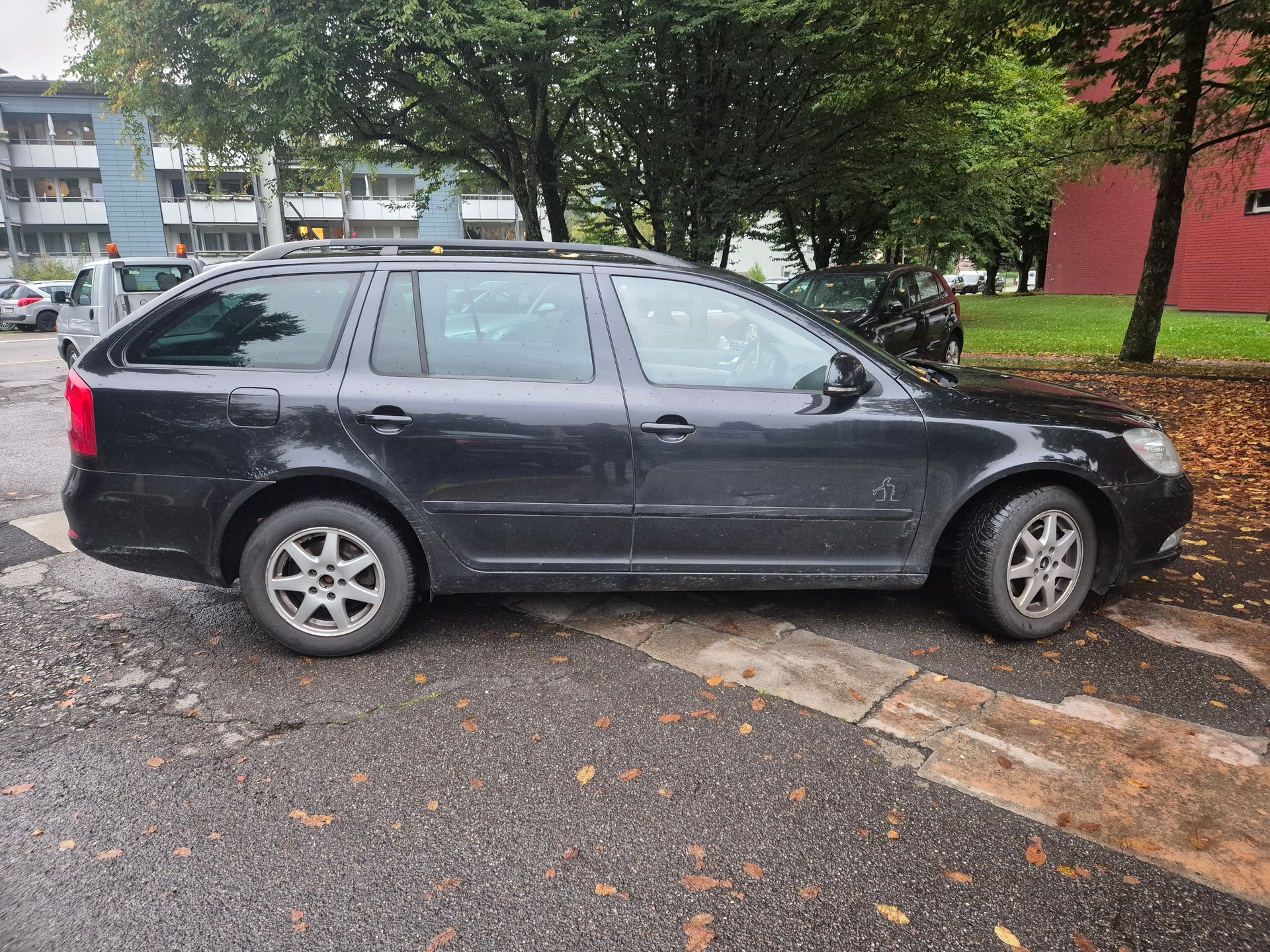 SKODA Octavia Combi 1.8 TSI Elegance 4x4-image-3
