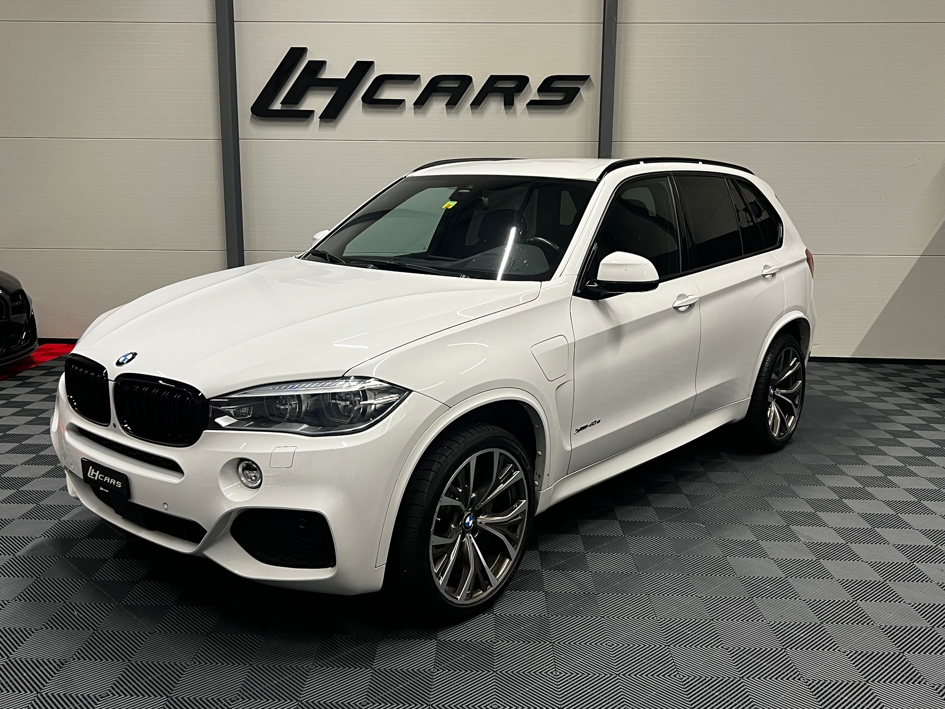 BMW X5 40e xDrive paddles M-Sport-image-0
