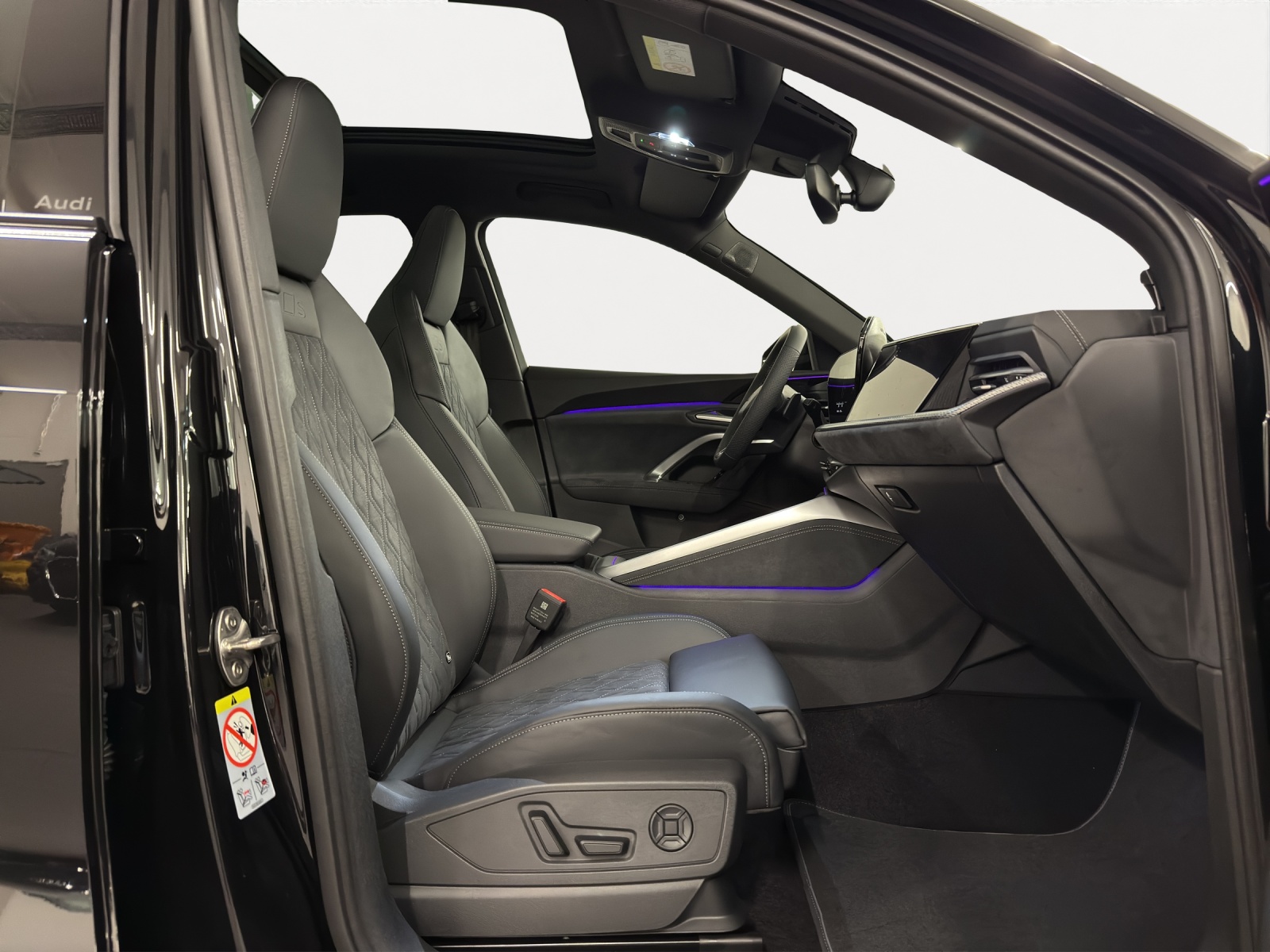 AUDI Q5 SUV e-hybrid 270 kW 367PS Quattro-image-6