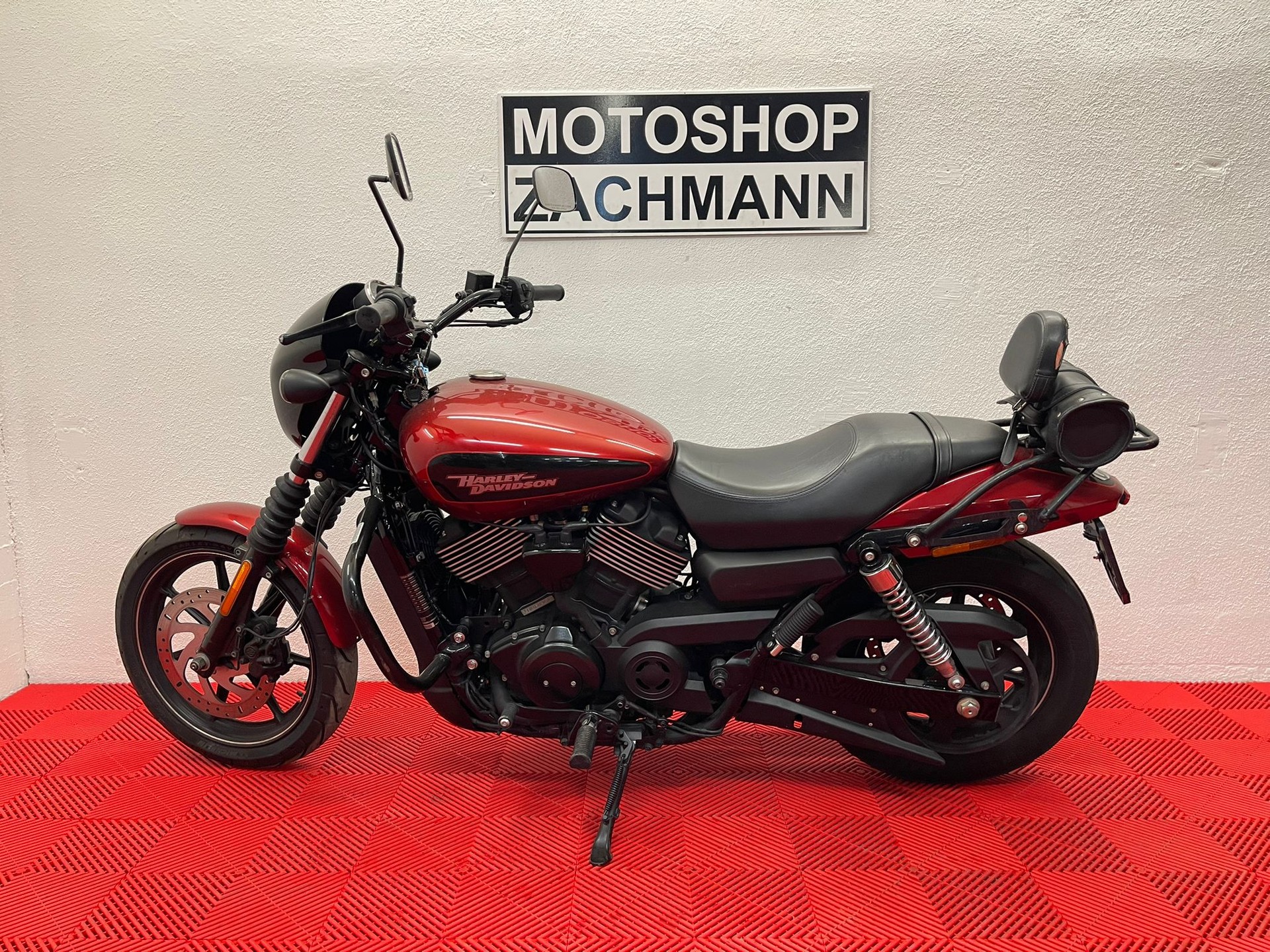 HARLEY-DAVIDSON XG 750 Street (35KW)-showroom-element-3
