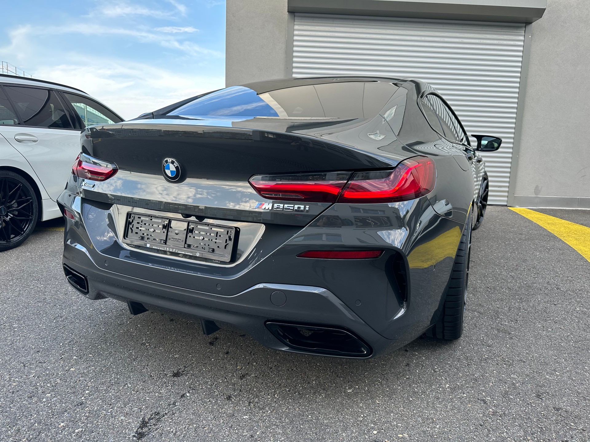BMW M850i xDrive Steptronic-showroom-element-3